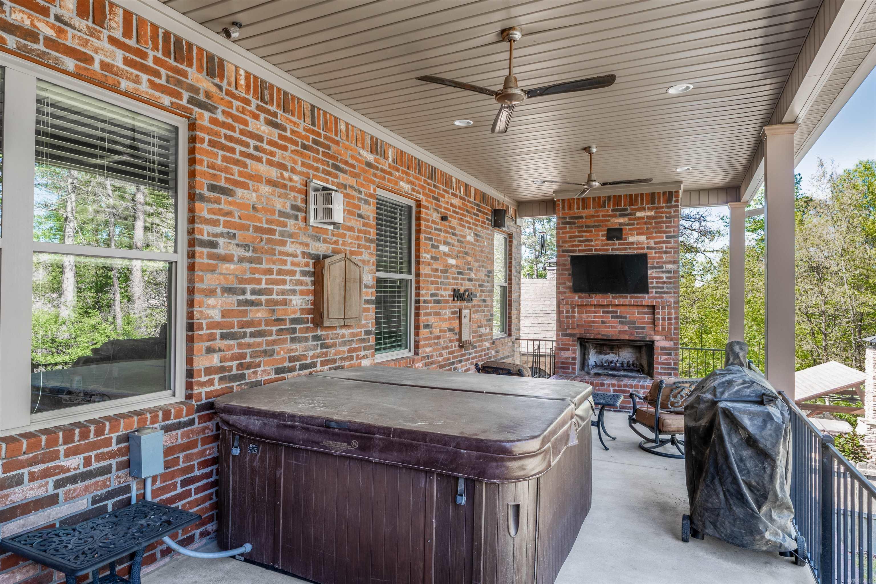 6 Commentry Drive Property Photo 43