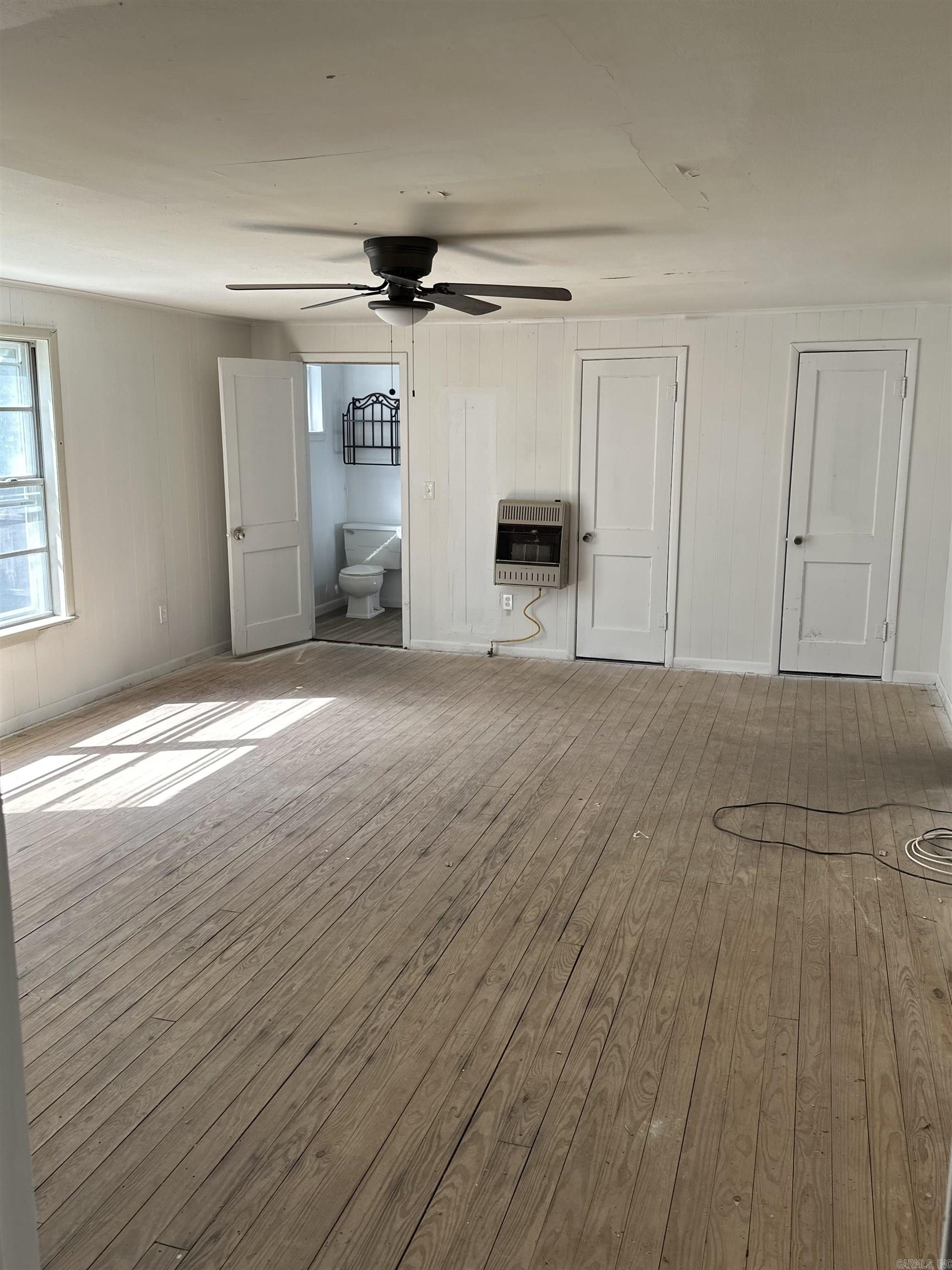 907 Calhoun Property Photo 12