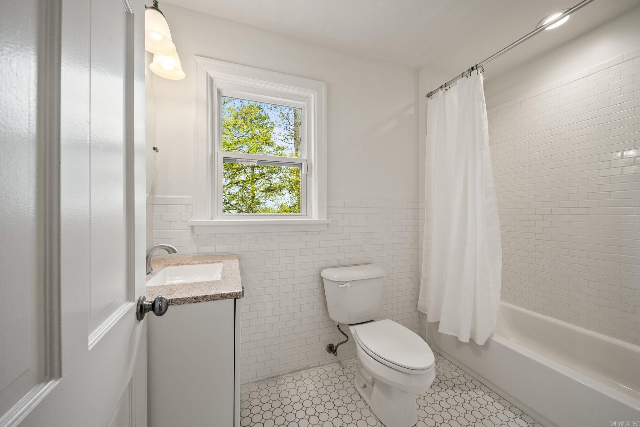 5119 E Crestwood Property Photo 38