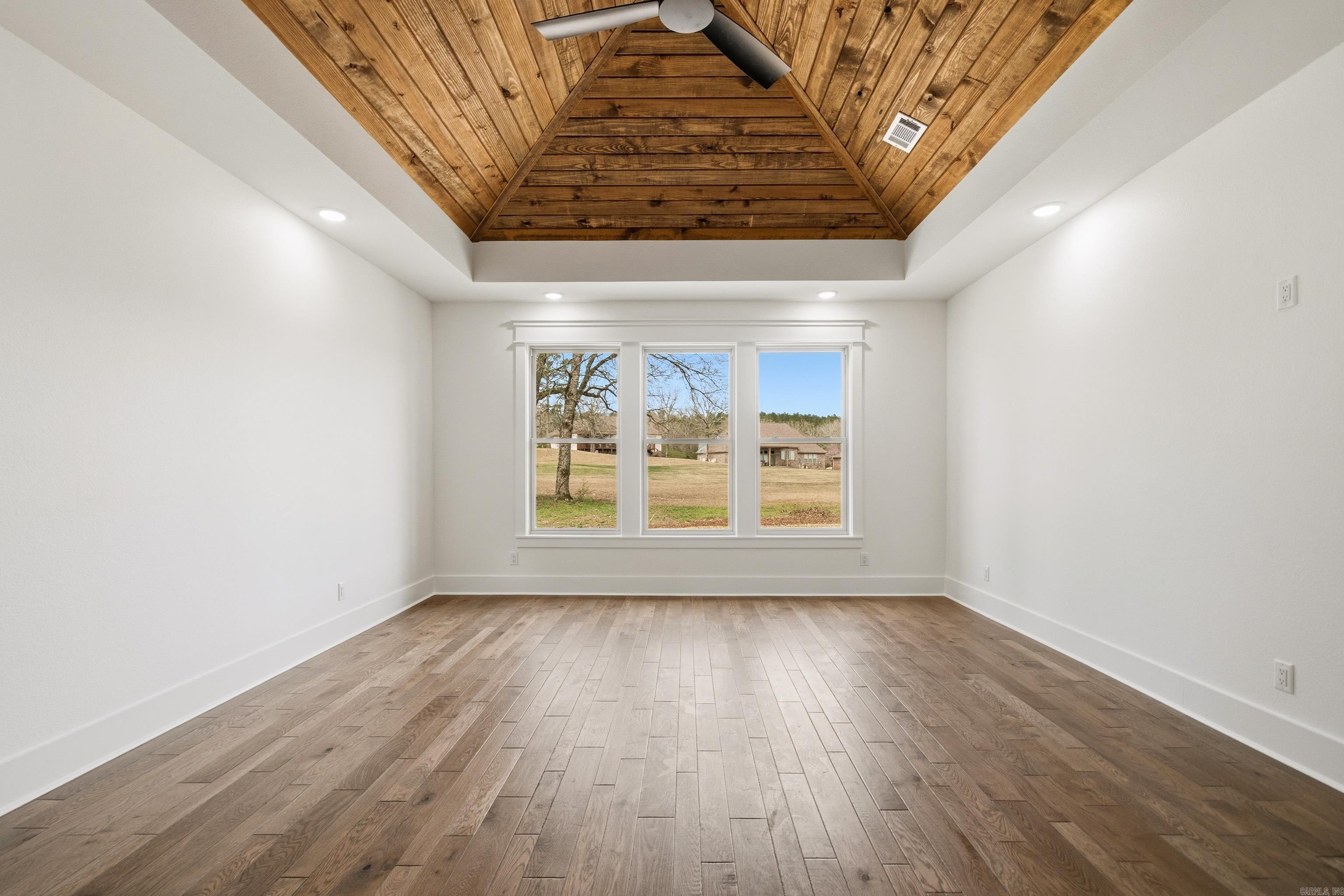 9 Linares Lane Property Photo 25