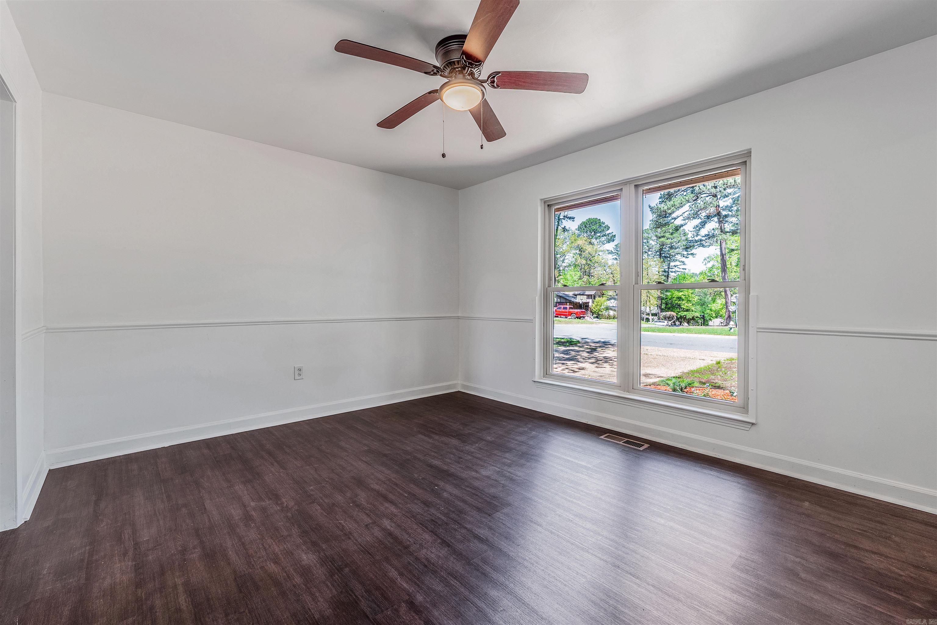 19019 Quail Run Property Photo 4