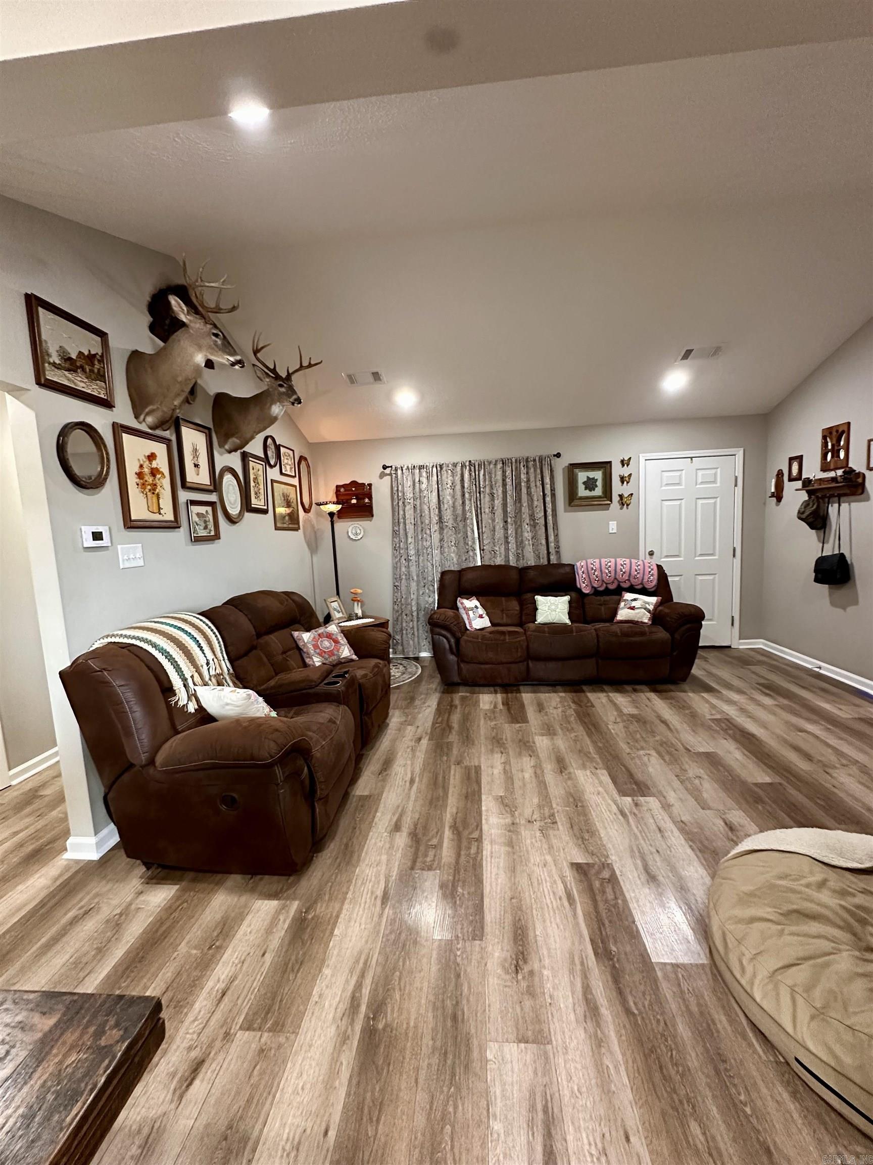 115 Greg Sneed Drive Property Photo 8