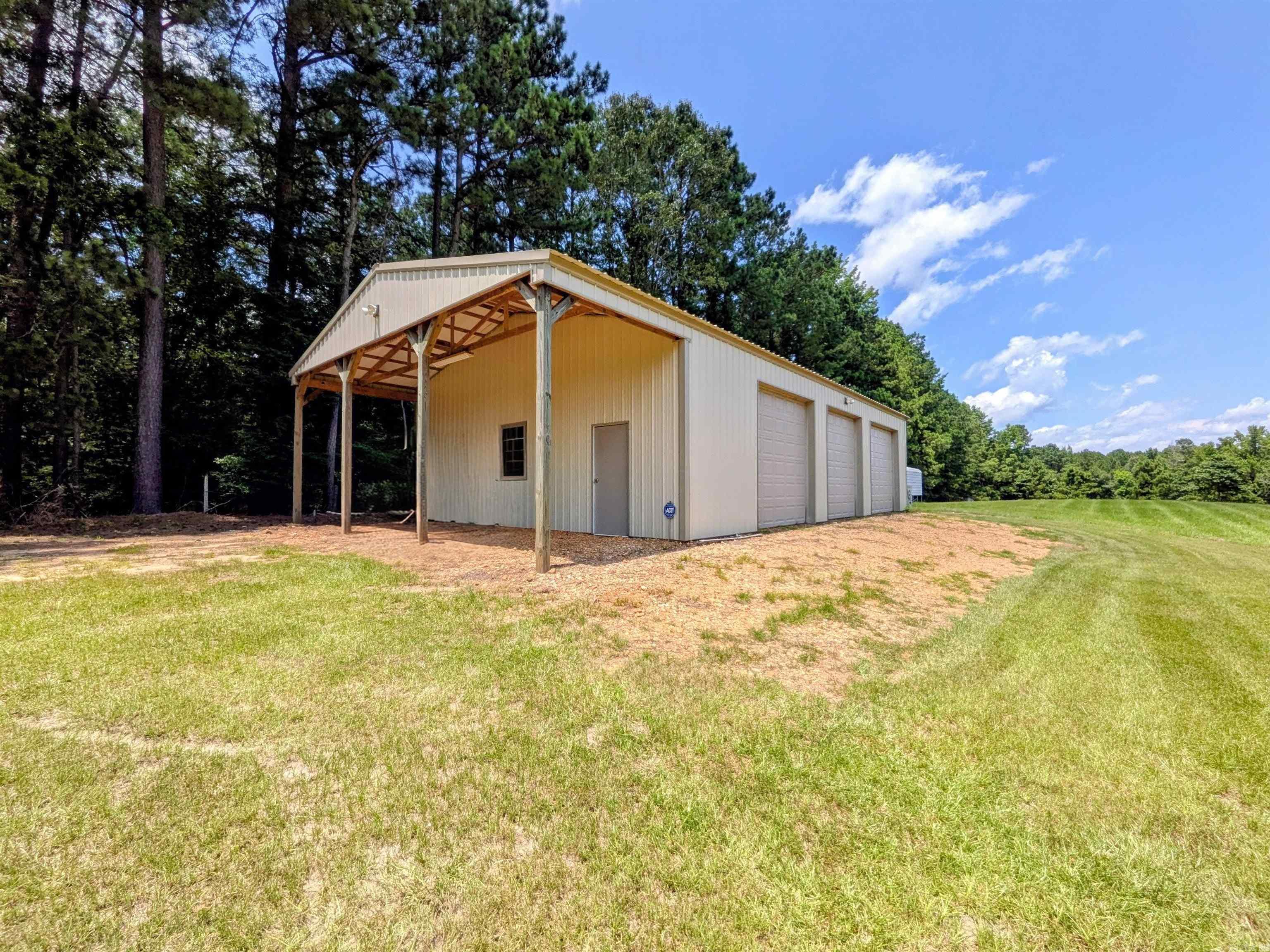 2420 Maul Rd. Property Photo 14