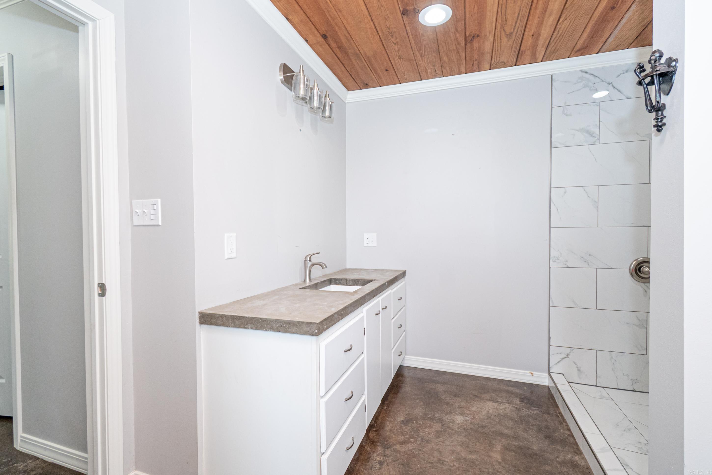5842 Grayce Lane Property Photo 16