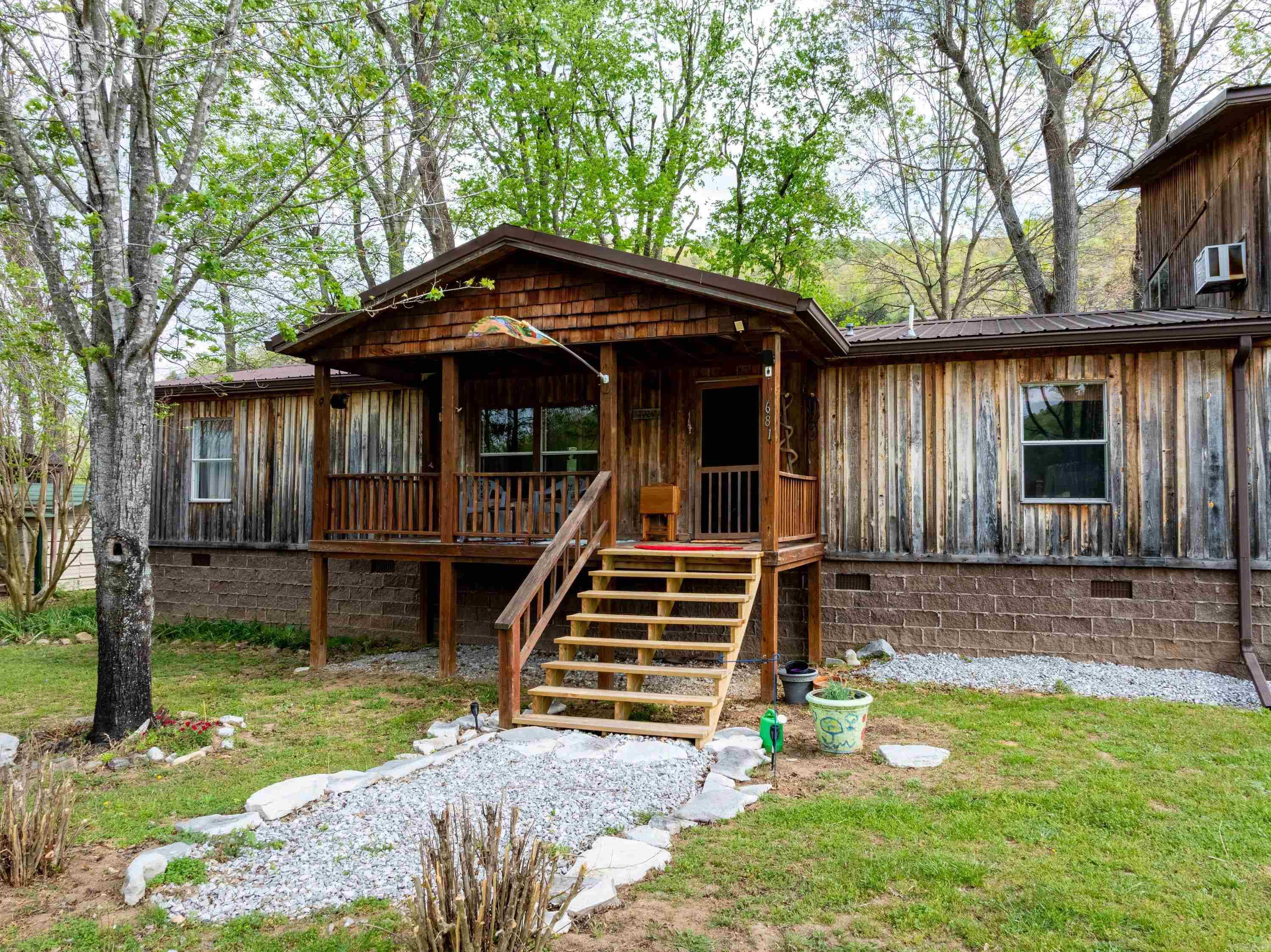 681 Jellon Drive Property Photo 1