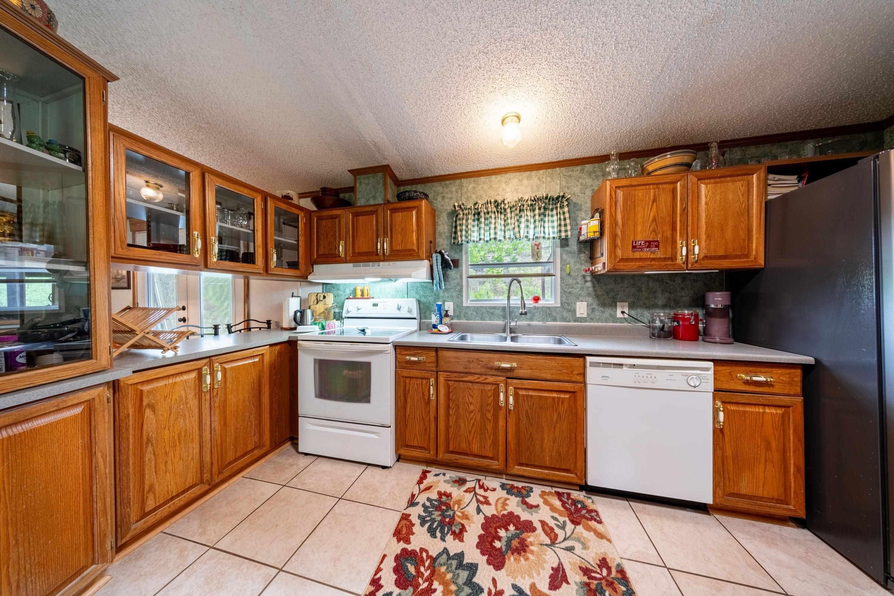 681 Jellon Drive Property Photo 11
