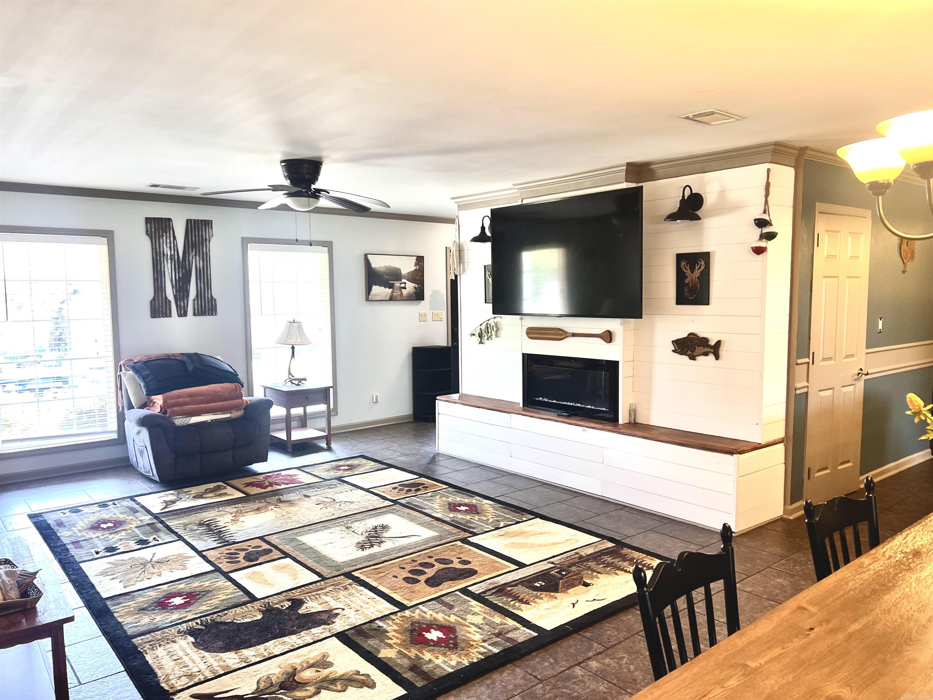 130 Day Drive Property Photo 8