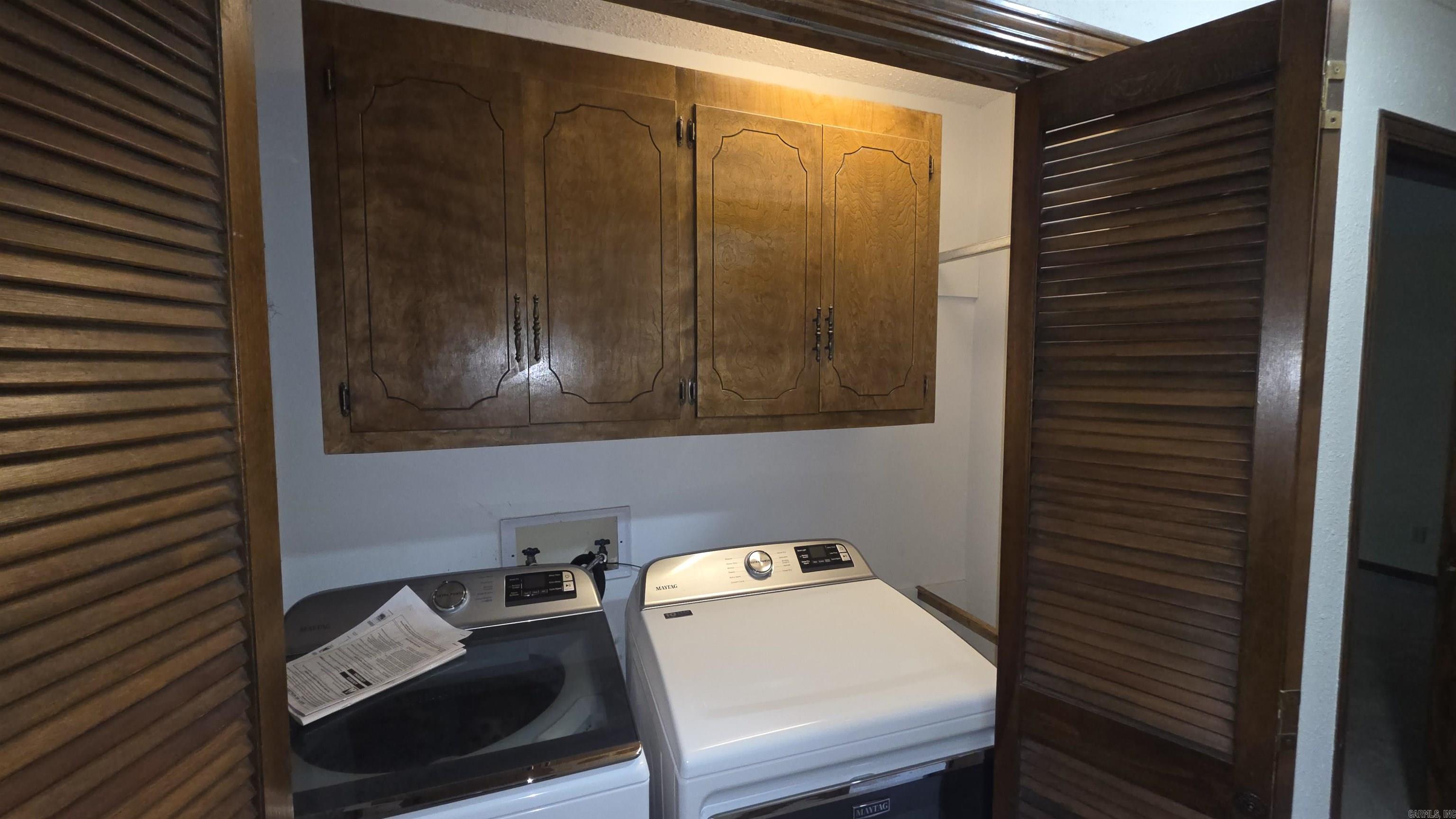 607 Old Post Road Property Photo 18