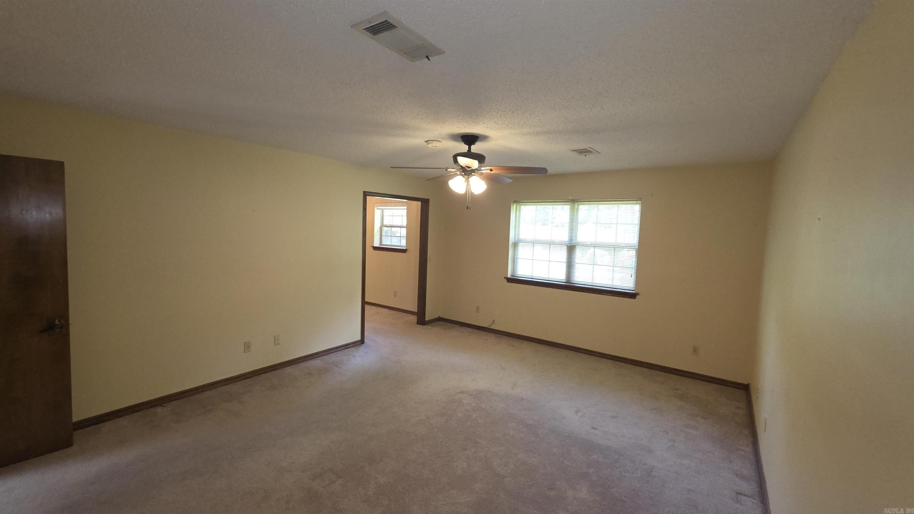 607 Old Post Road Property Photo 19