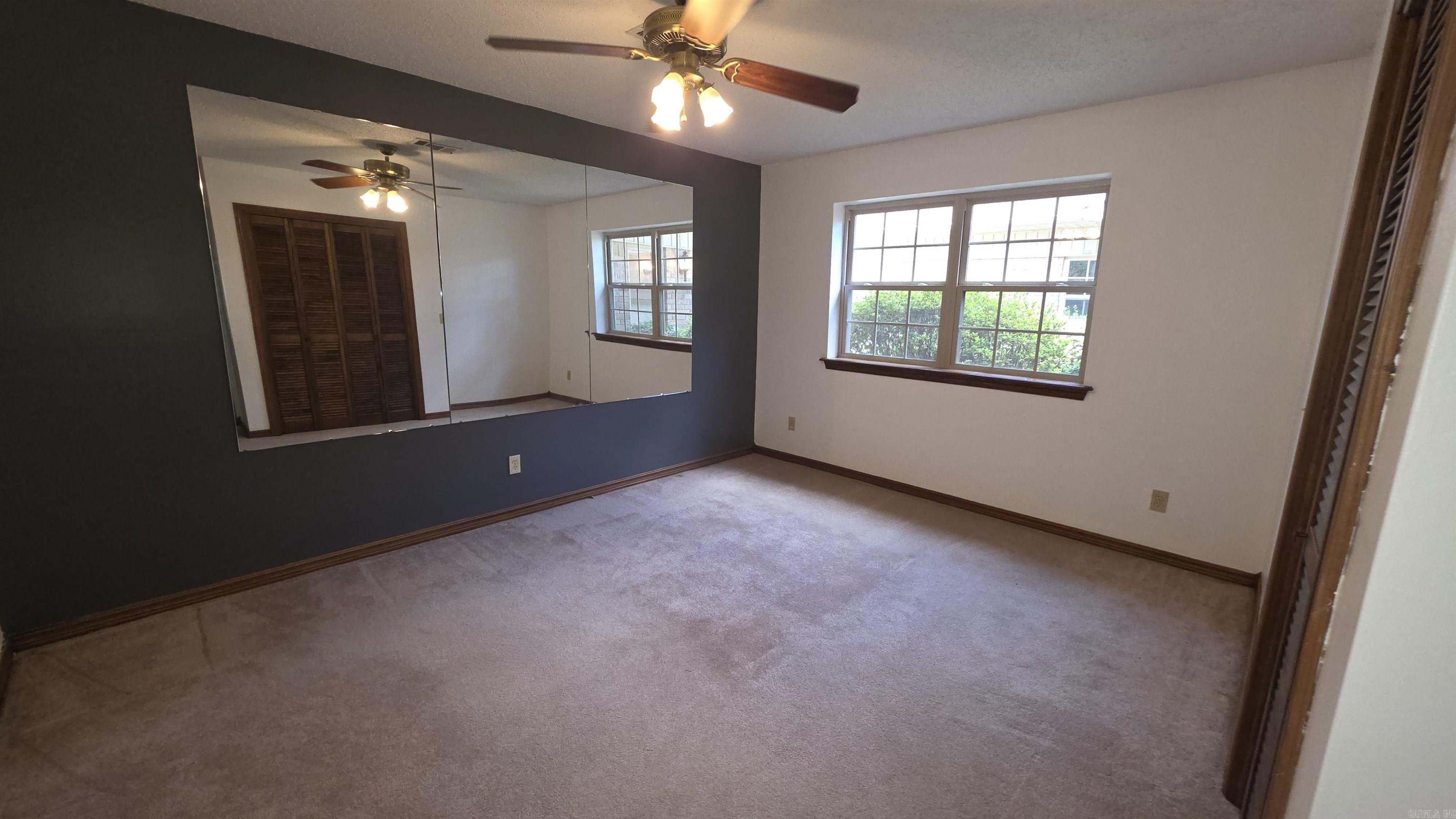 607 Old Post Road Property Photo 26