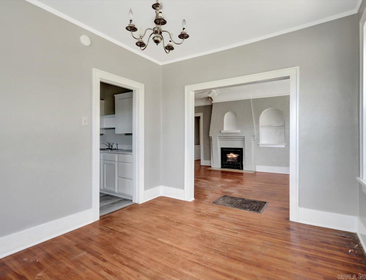 3409 W Markham Street Property Photo 14