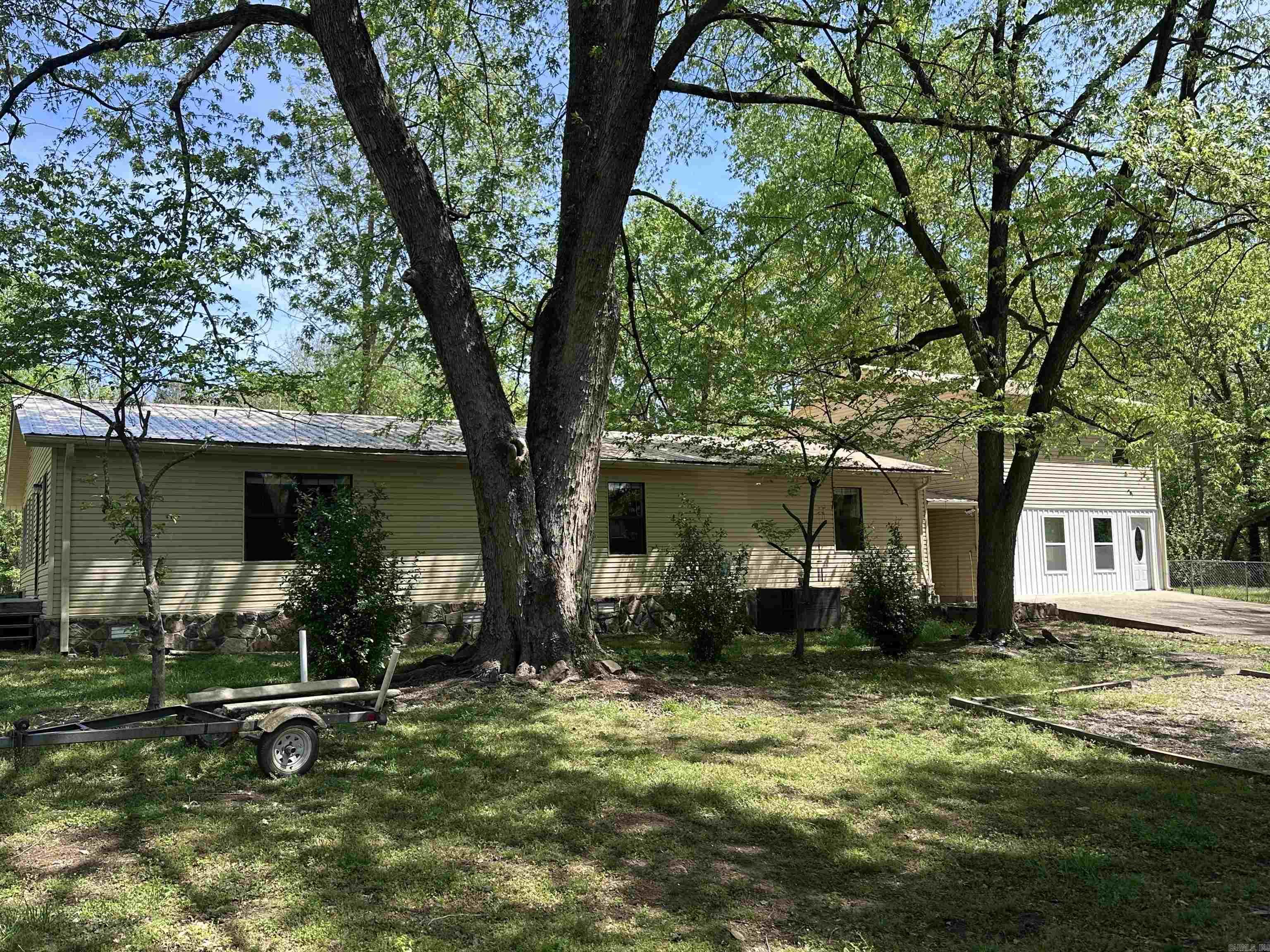 19 Riverside Lane Property Photo 3