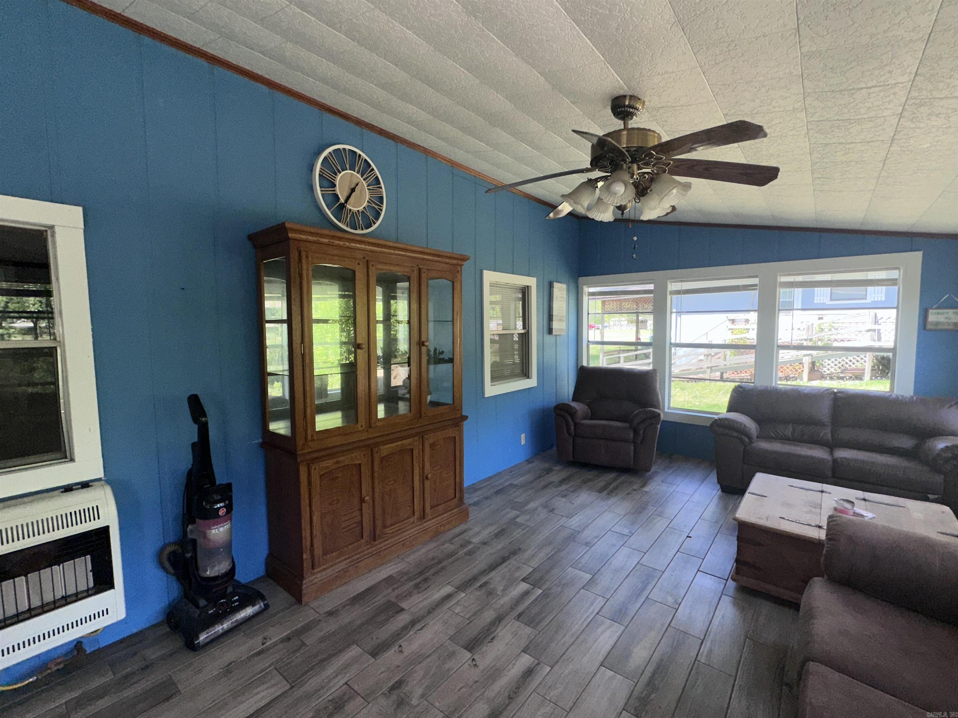 19 Riverside Lane Property Photo 5
