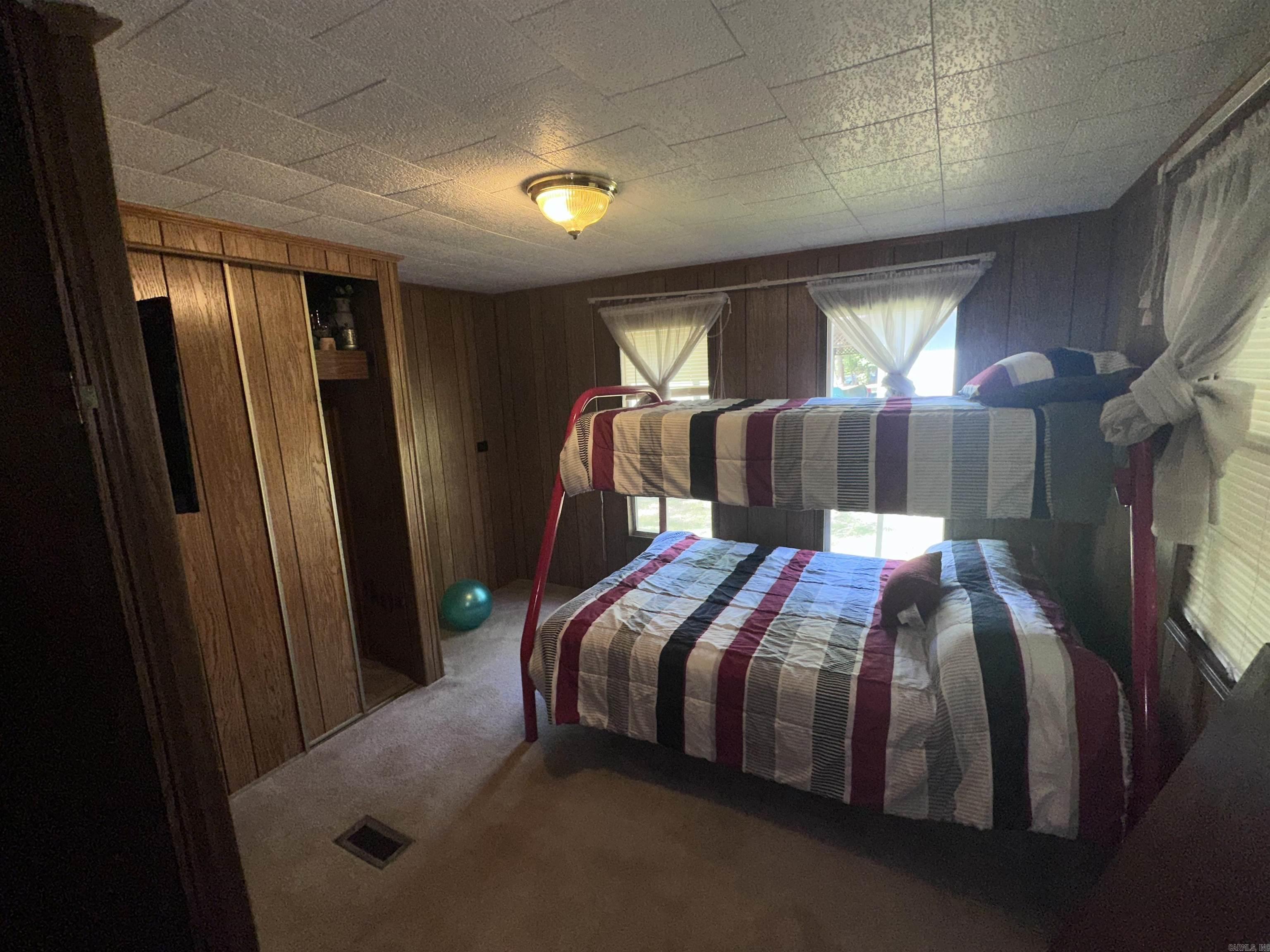 19 Riverside Lane Property Photo 18