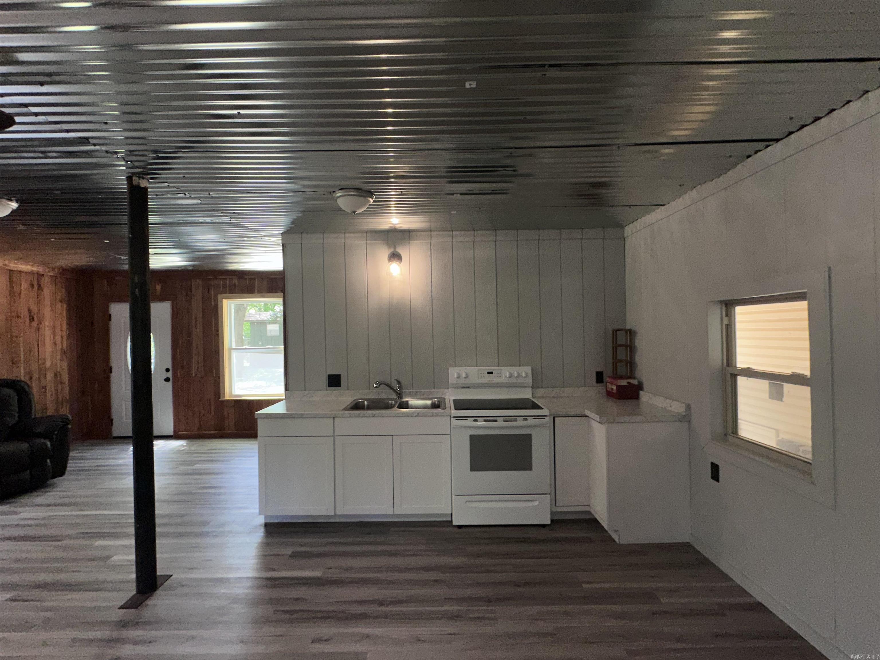 19 Riverside Lane Property Photo 30