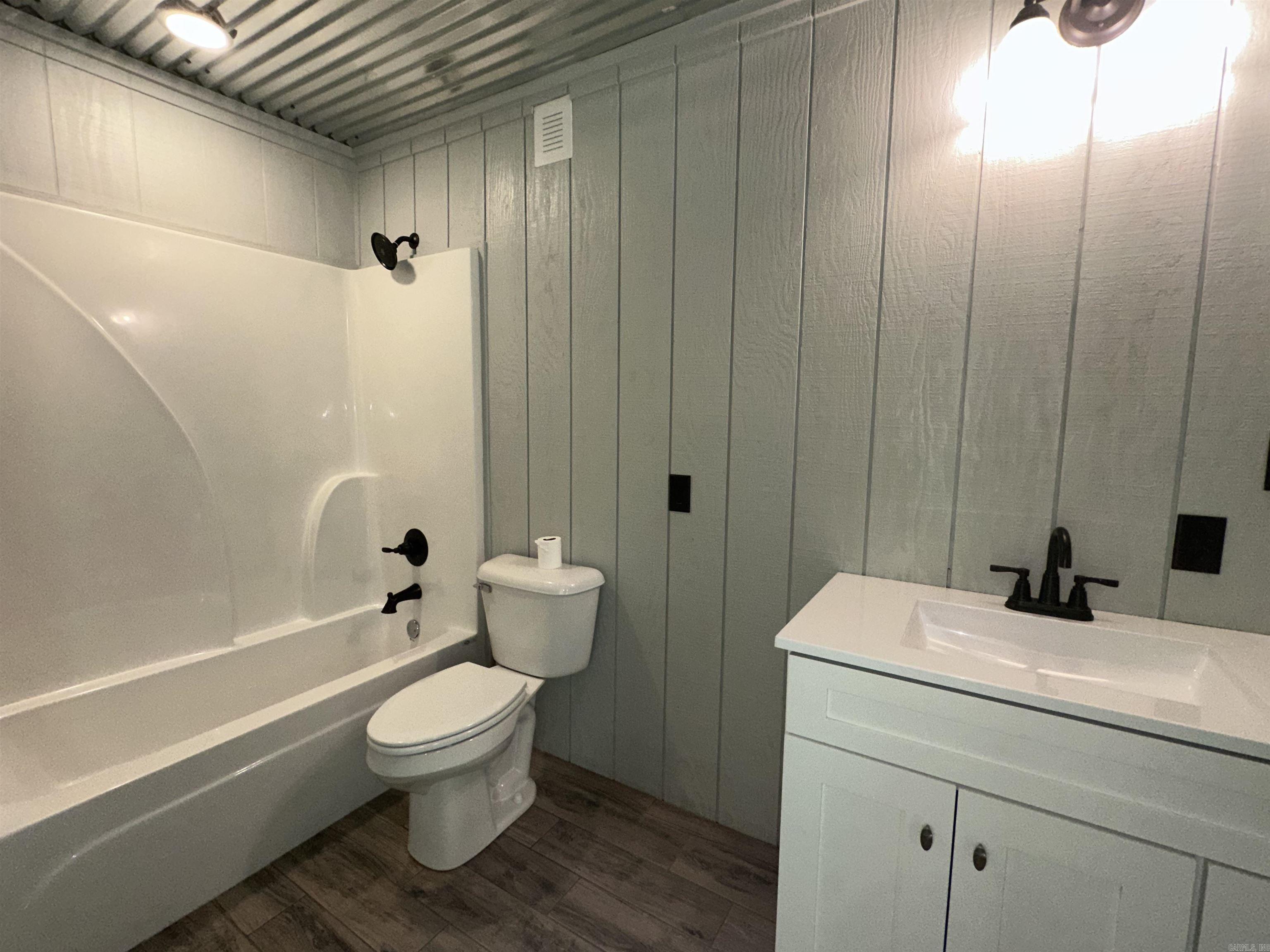 19 Riverside Lane Property Photo 40