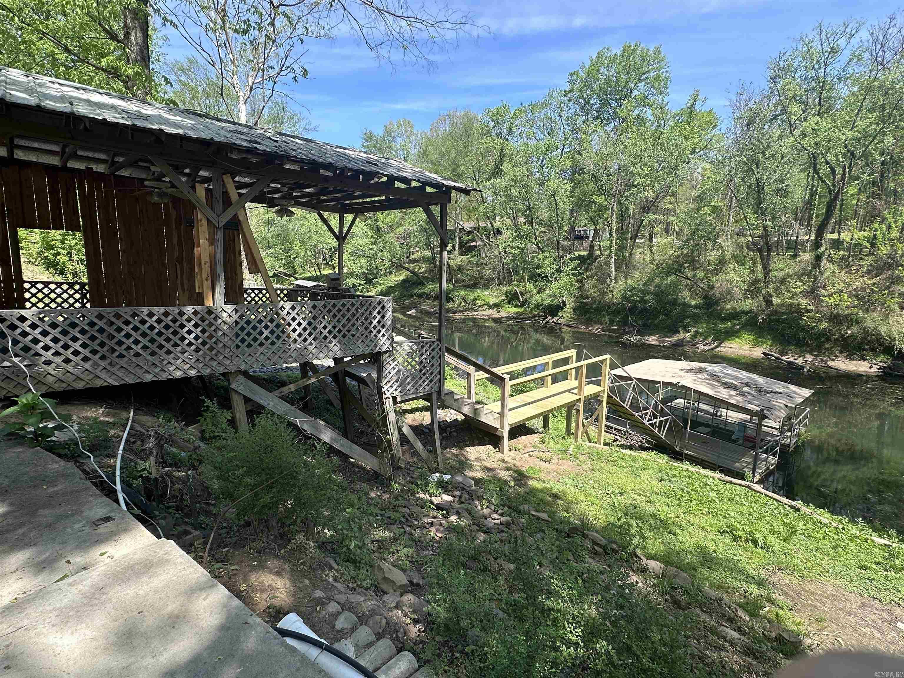 19 Riverside Lane Property Photo 46