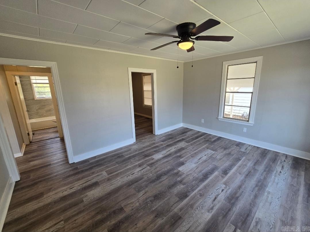 520 W 33rd Street Property Photo 2