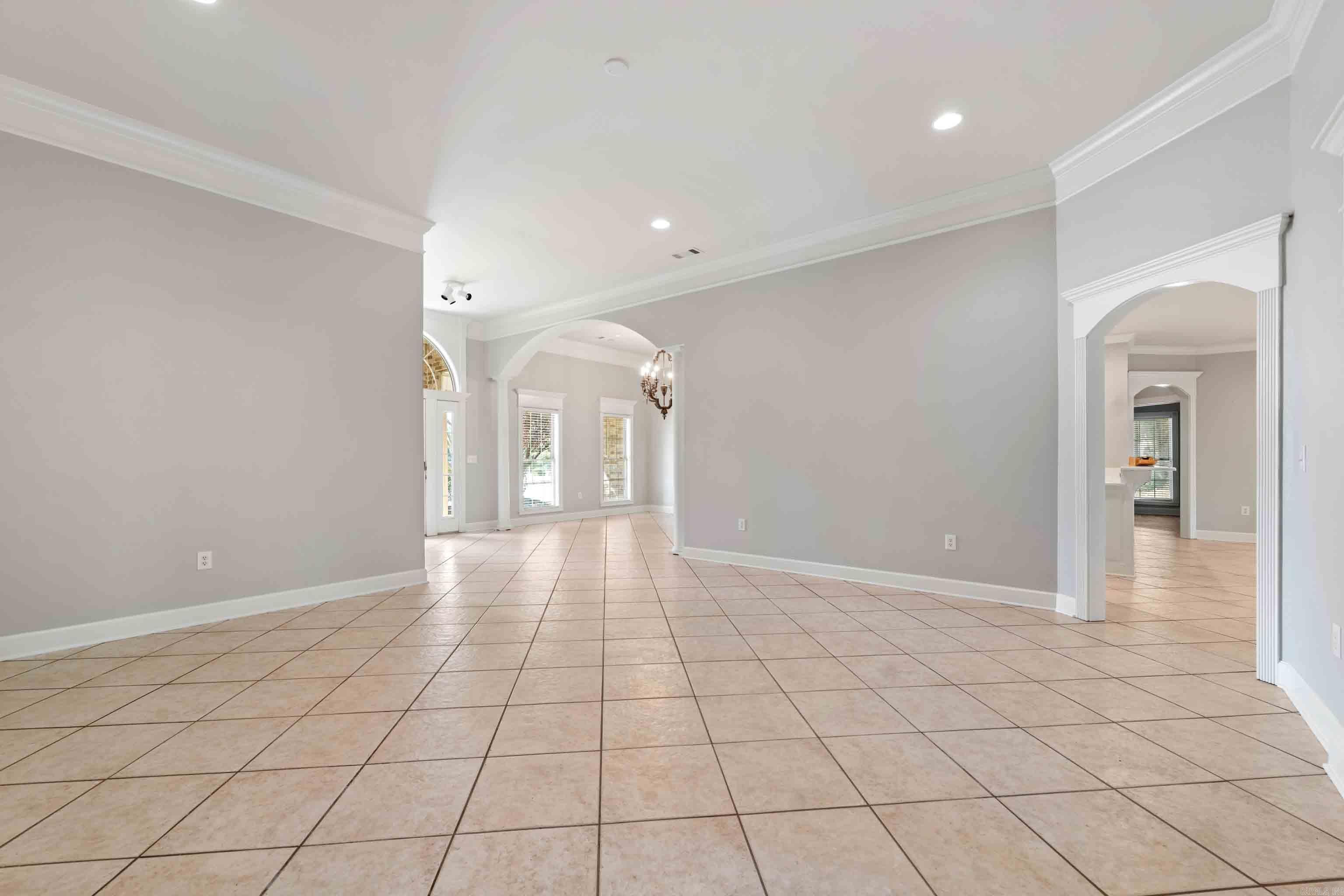 6706 Worth Avenue Property Photo 8