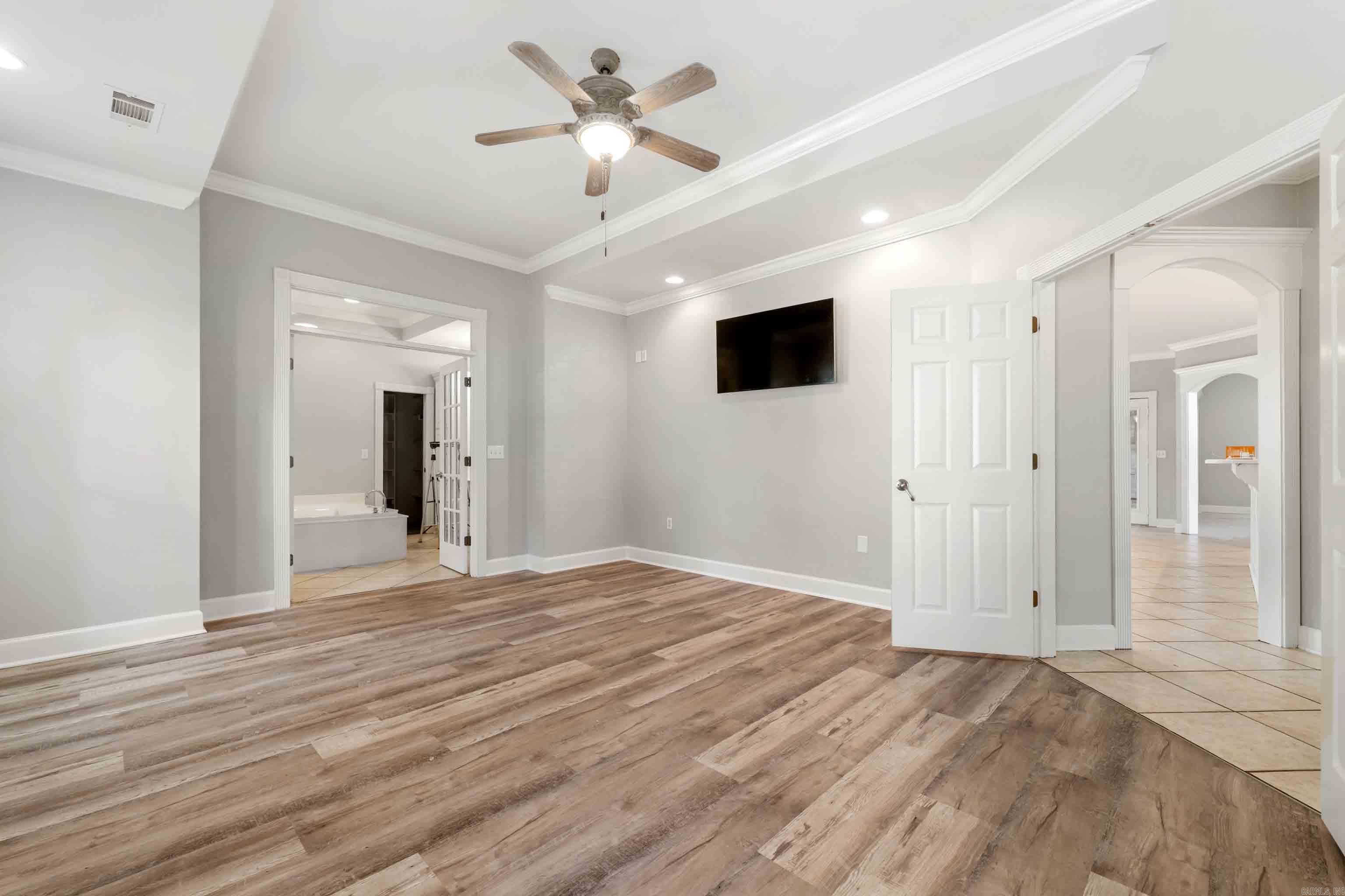 6706 Worth Avenue Property Photo 18