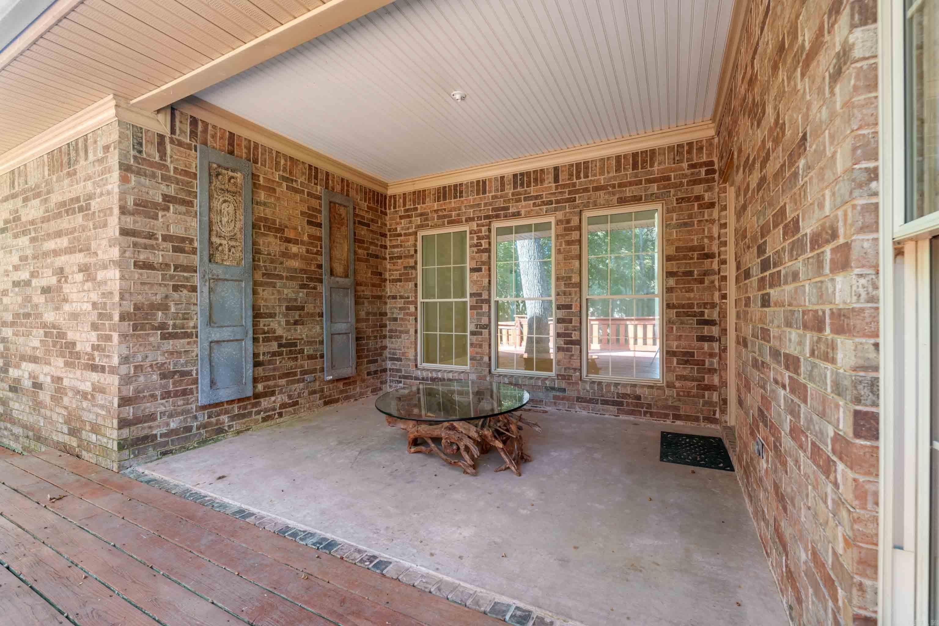 6706 Worth Avenue Property Photo 36
