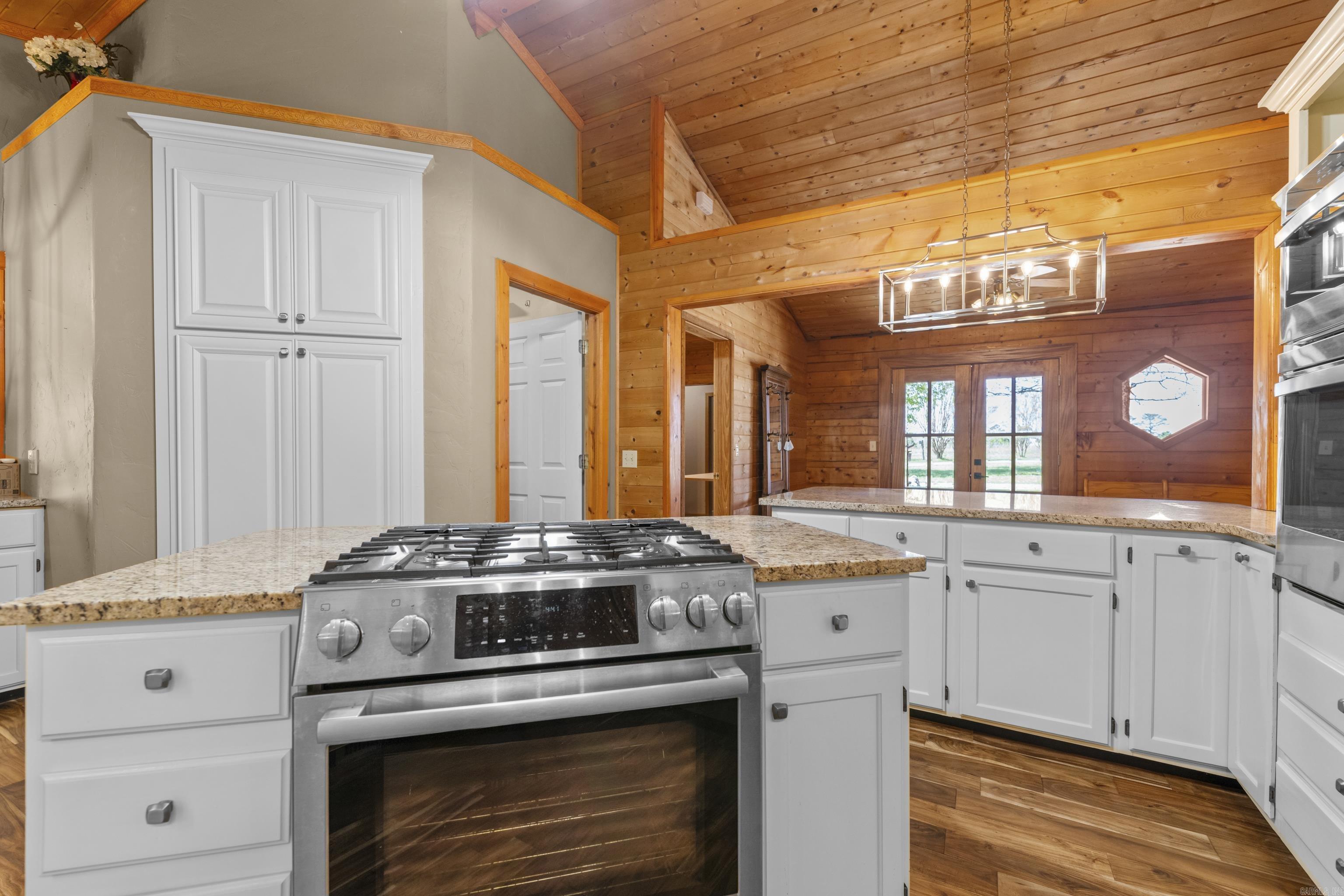 50 Tnt Ln. Property Photo 41