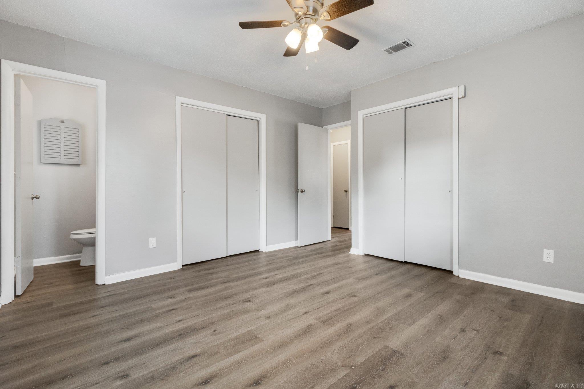 9824 Chicot Road Property Photo 12