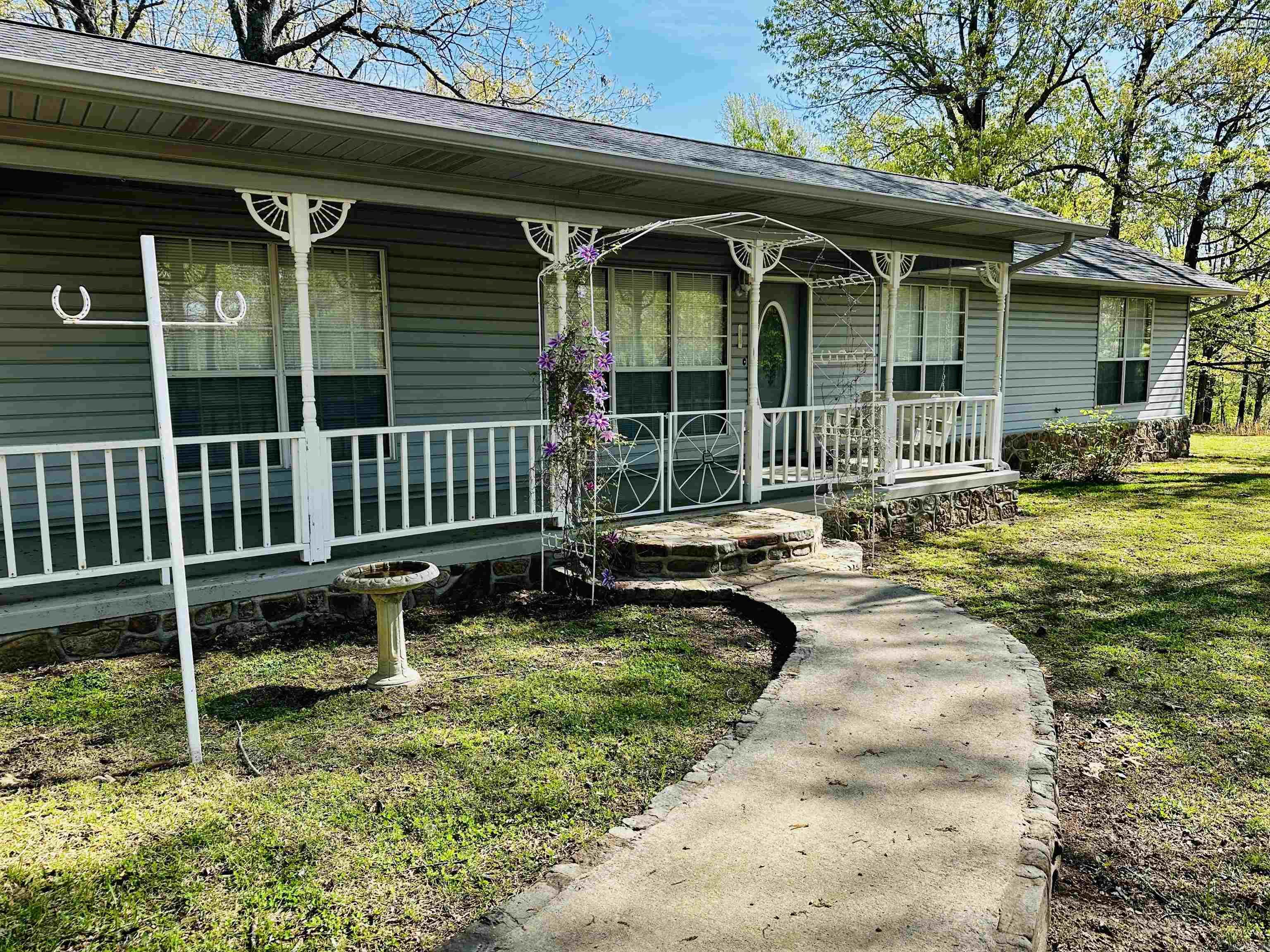 410 Davis Creek Road Property Photo 4