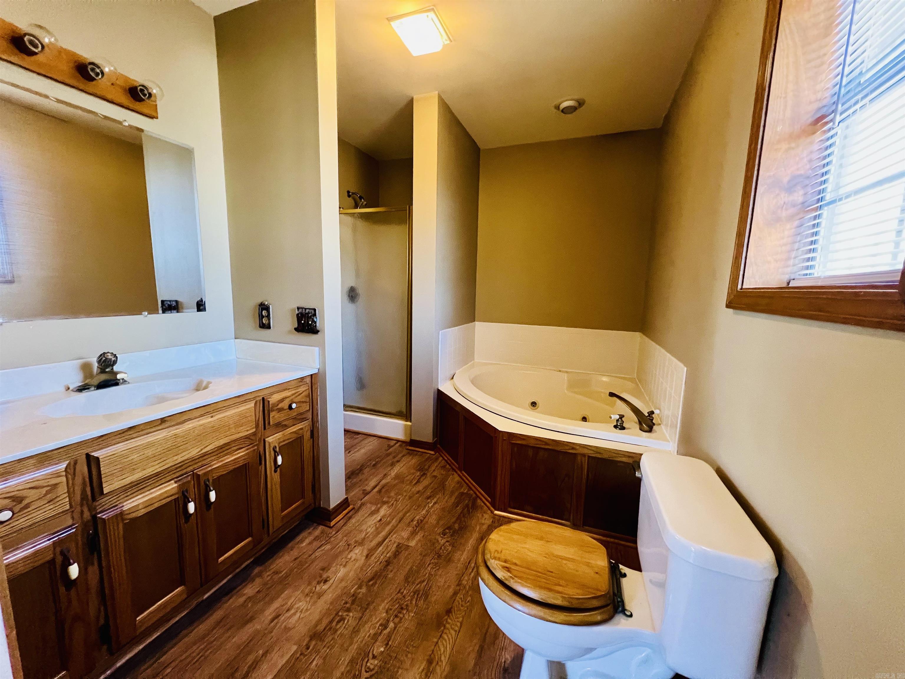 410 Davis Creek Road Property Photo 18