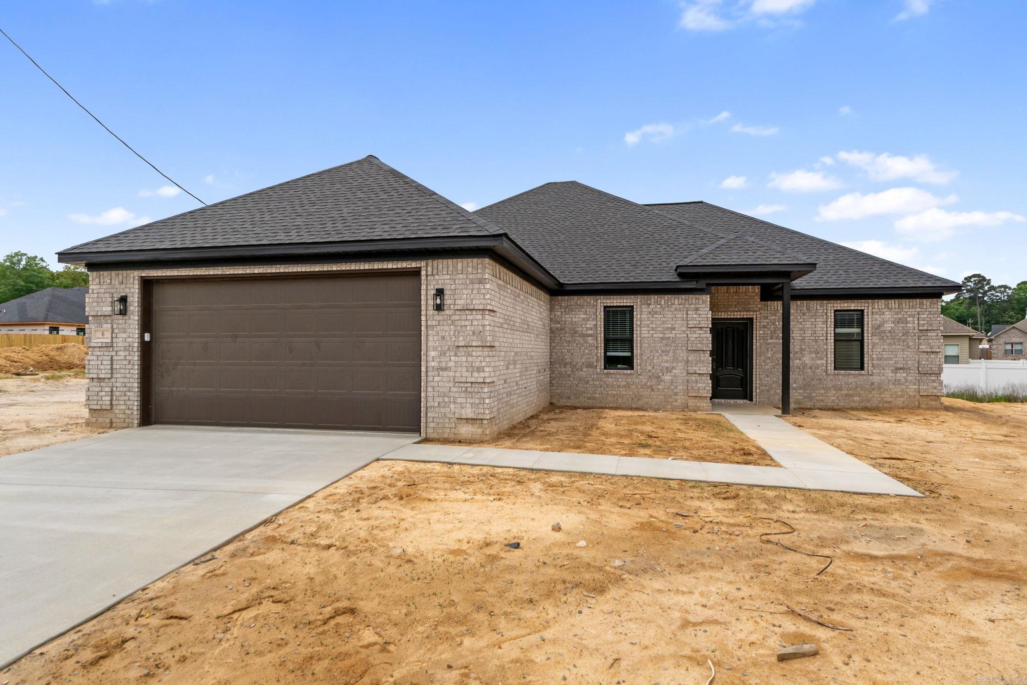 6 Spring Creek Cove Property Photo 1