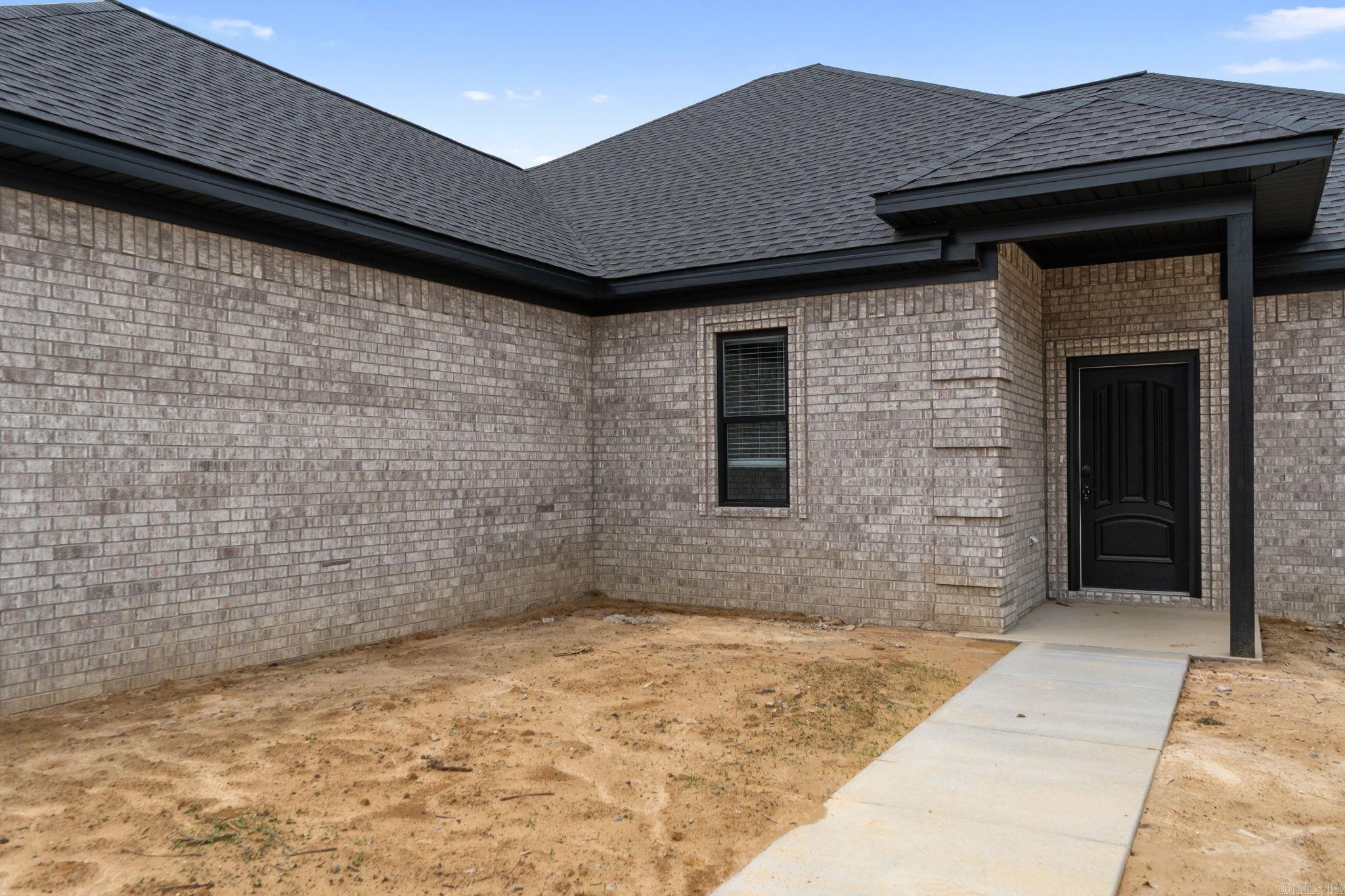6 Spring Creek Cove Property Photo 4