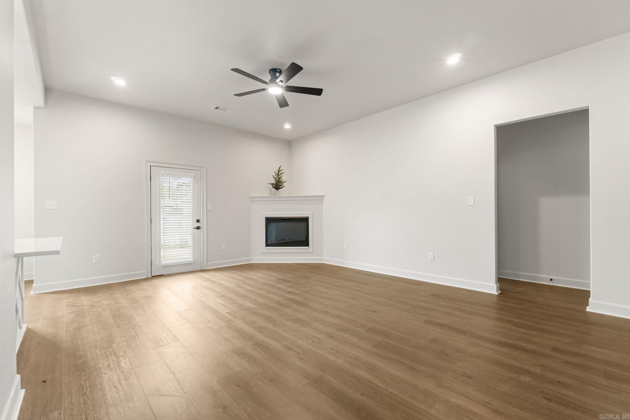 6 Spring Creek Cove Property Photo 6
