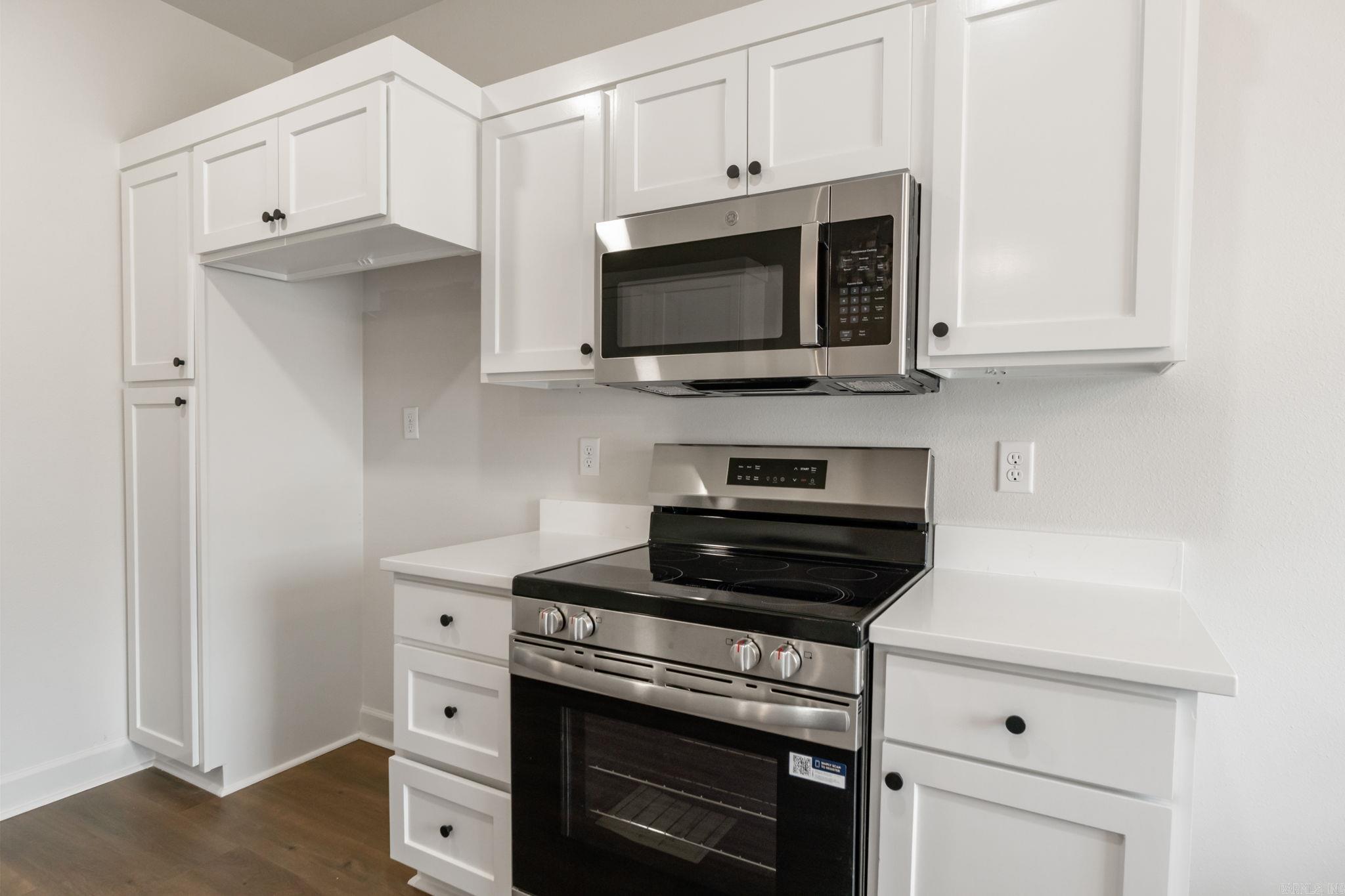 6 Spring Creek Cove Property Photo 14