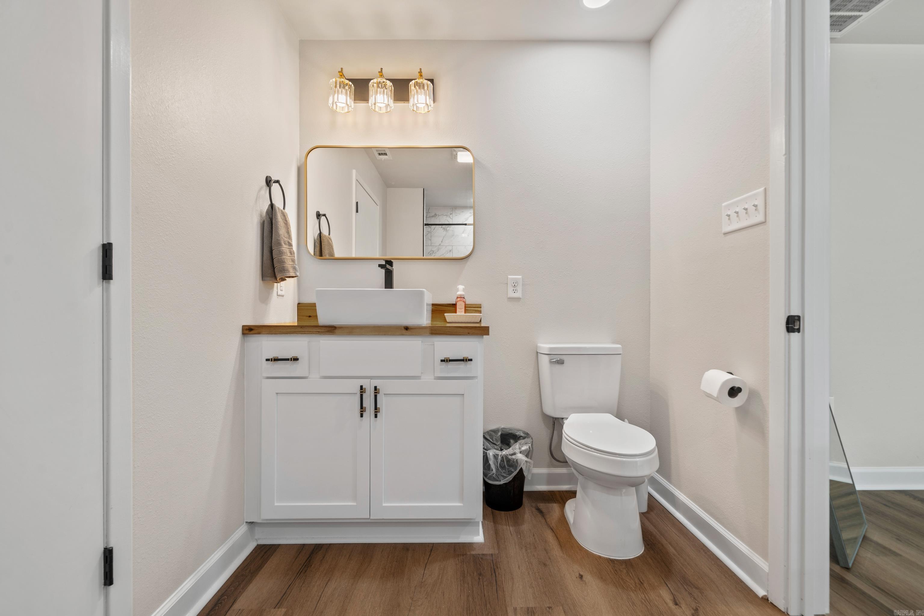 261 Woodlawn Avenue Property Photo 21