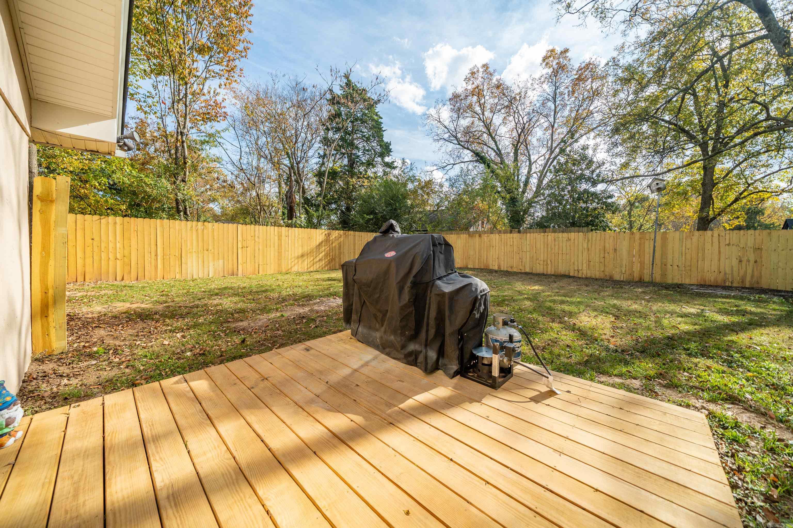 261 Woodlawn Avenue Property Photo 35