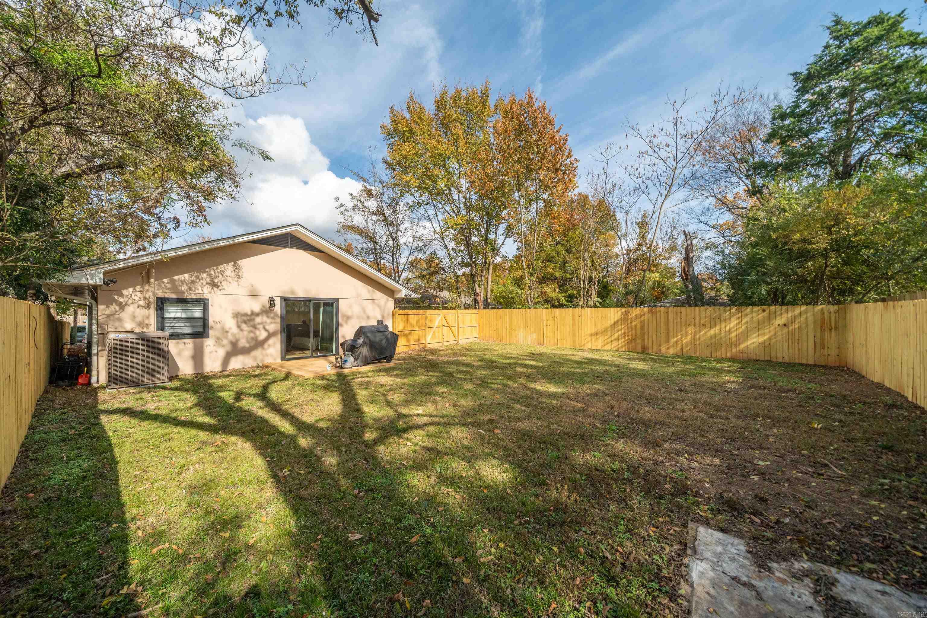 261 Woodlawn Avenue Property Photo 37