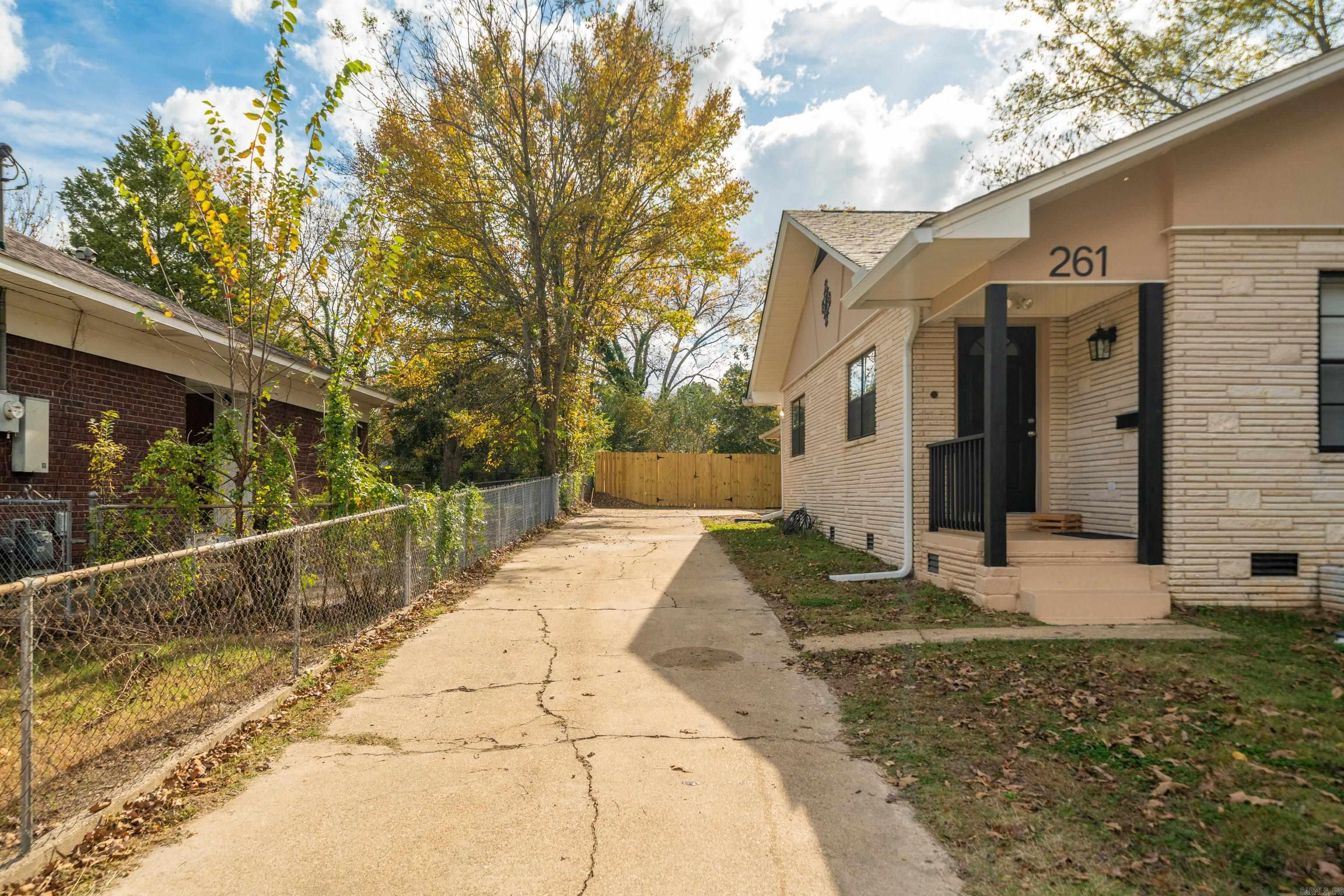 261 Woodlawn Avenue Property Photo 42