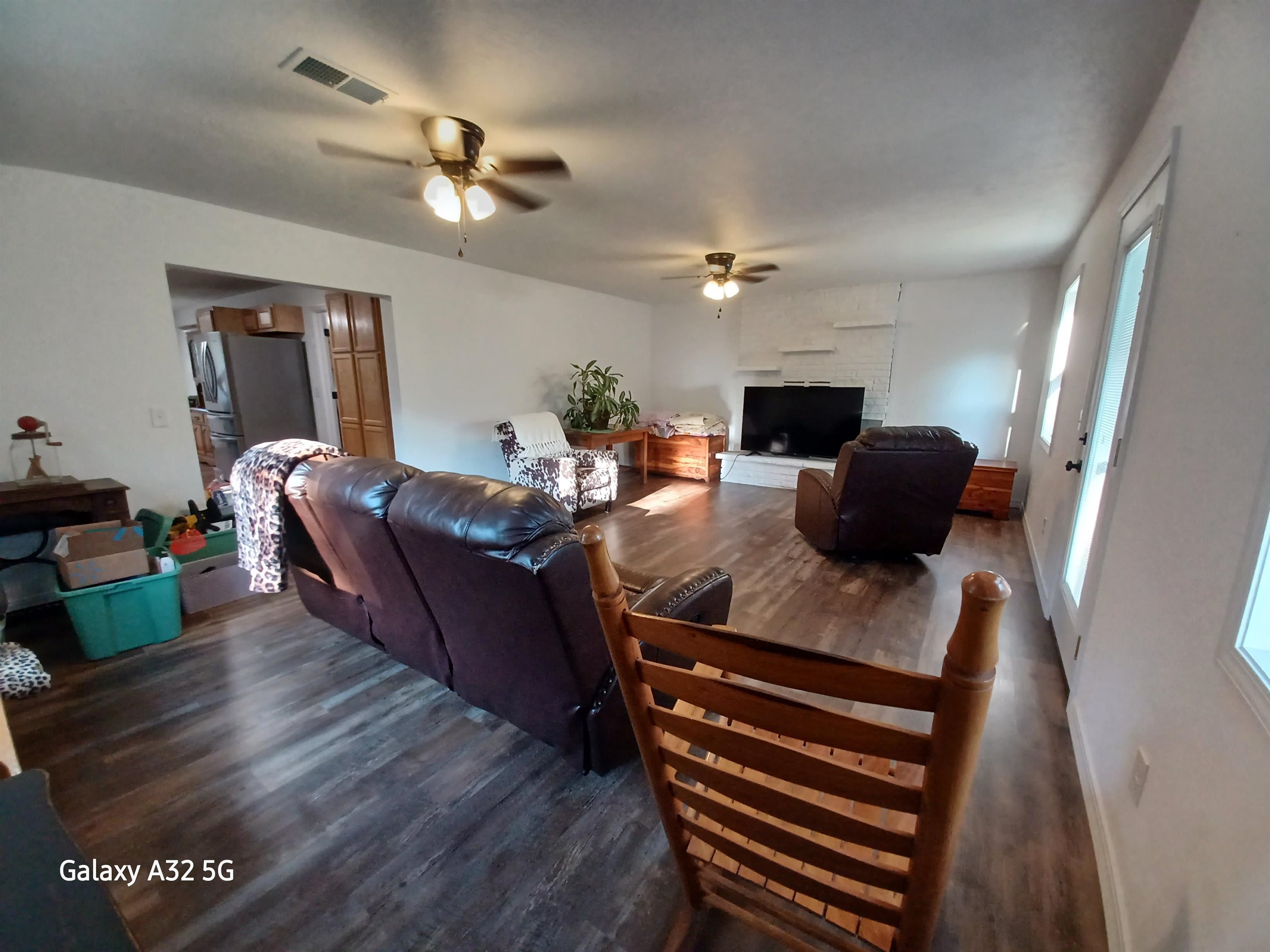 1416 W Cardinal Drive Property Photo 8
