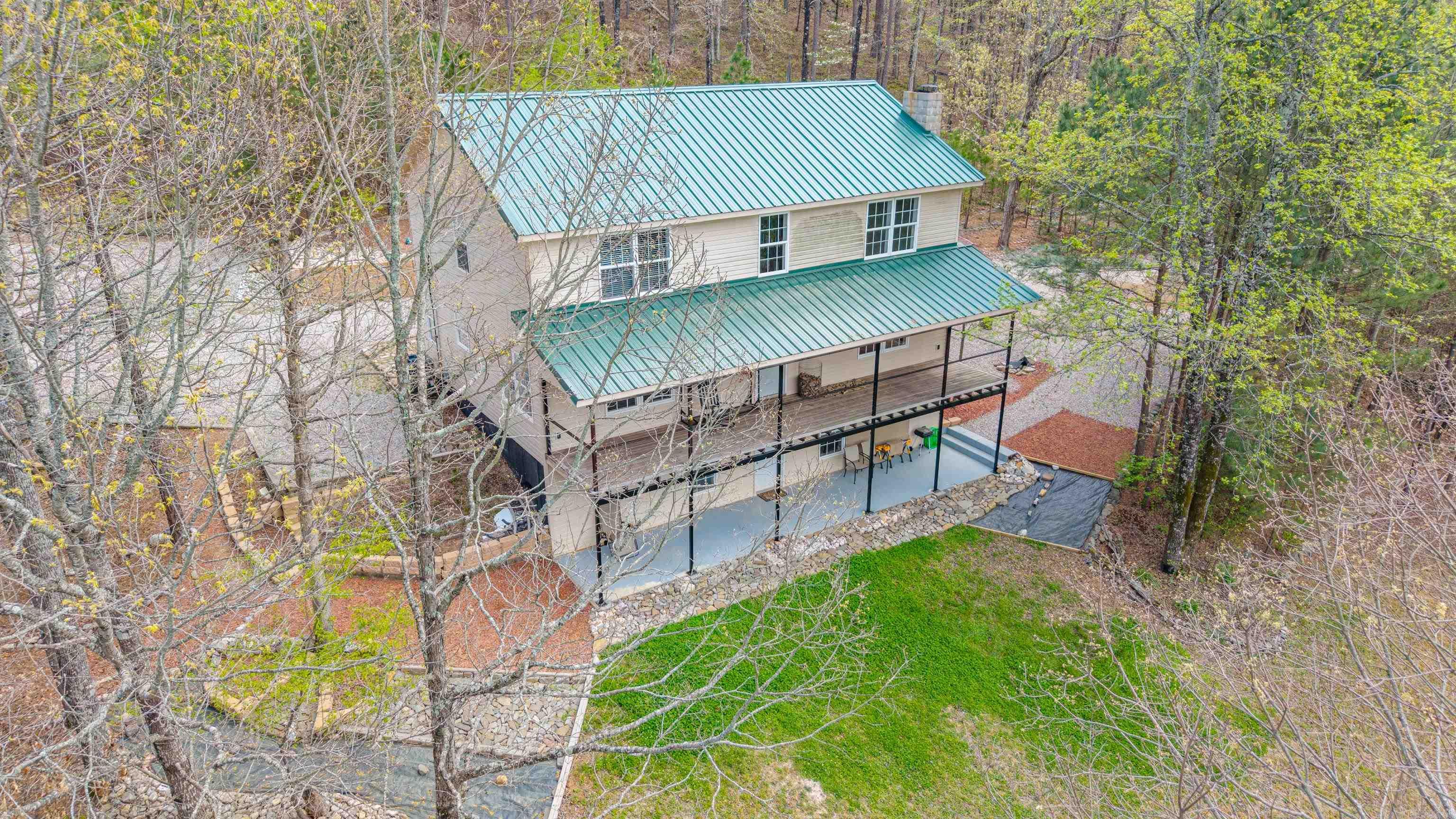 138 Peaceful Valley Trail Property Photo 2
