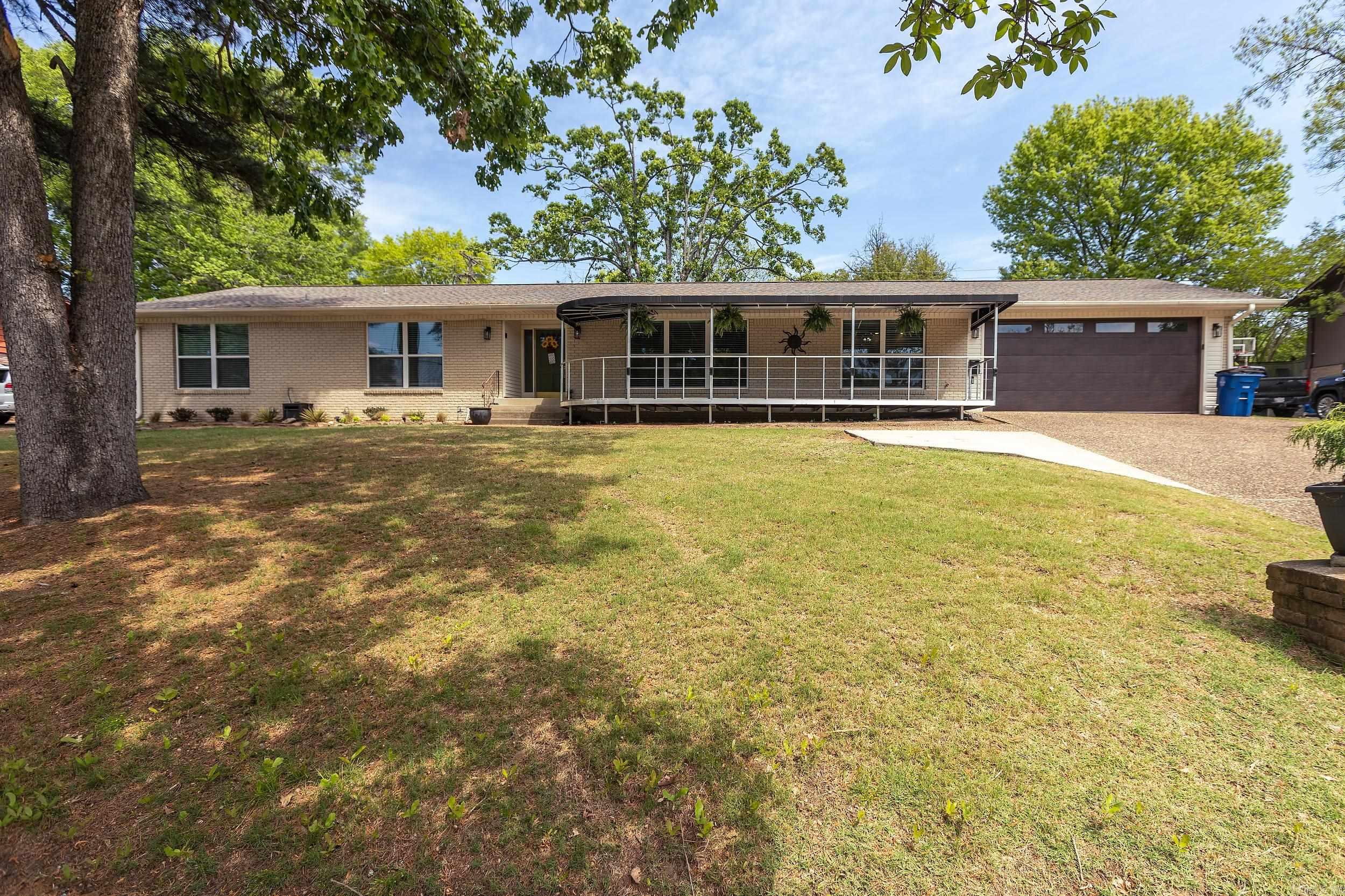 3412 North Hills Boulevard Property Photo 1