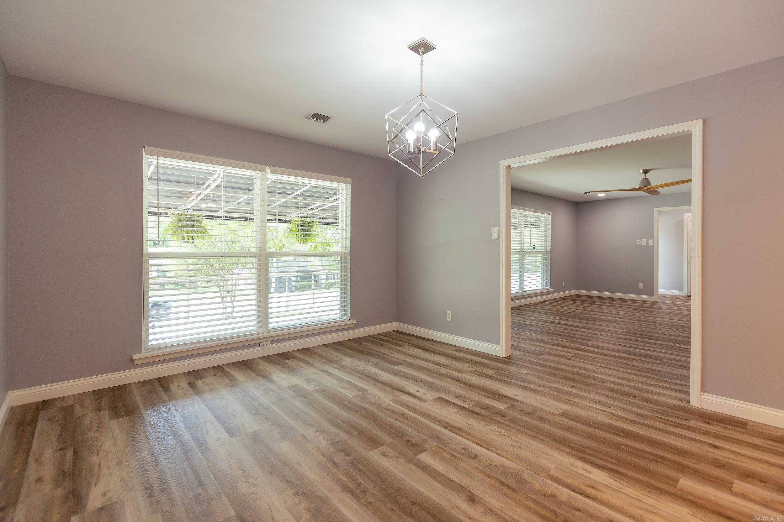 3412 North Hills Boulevard Property Photo 9
