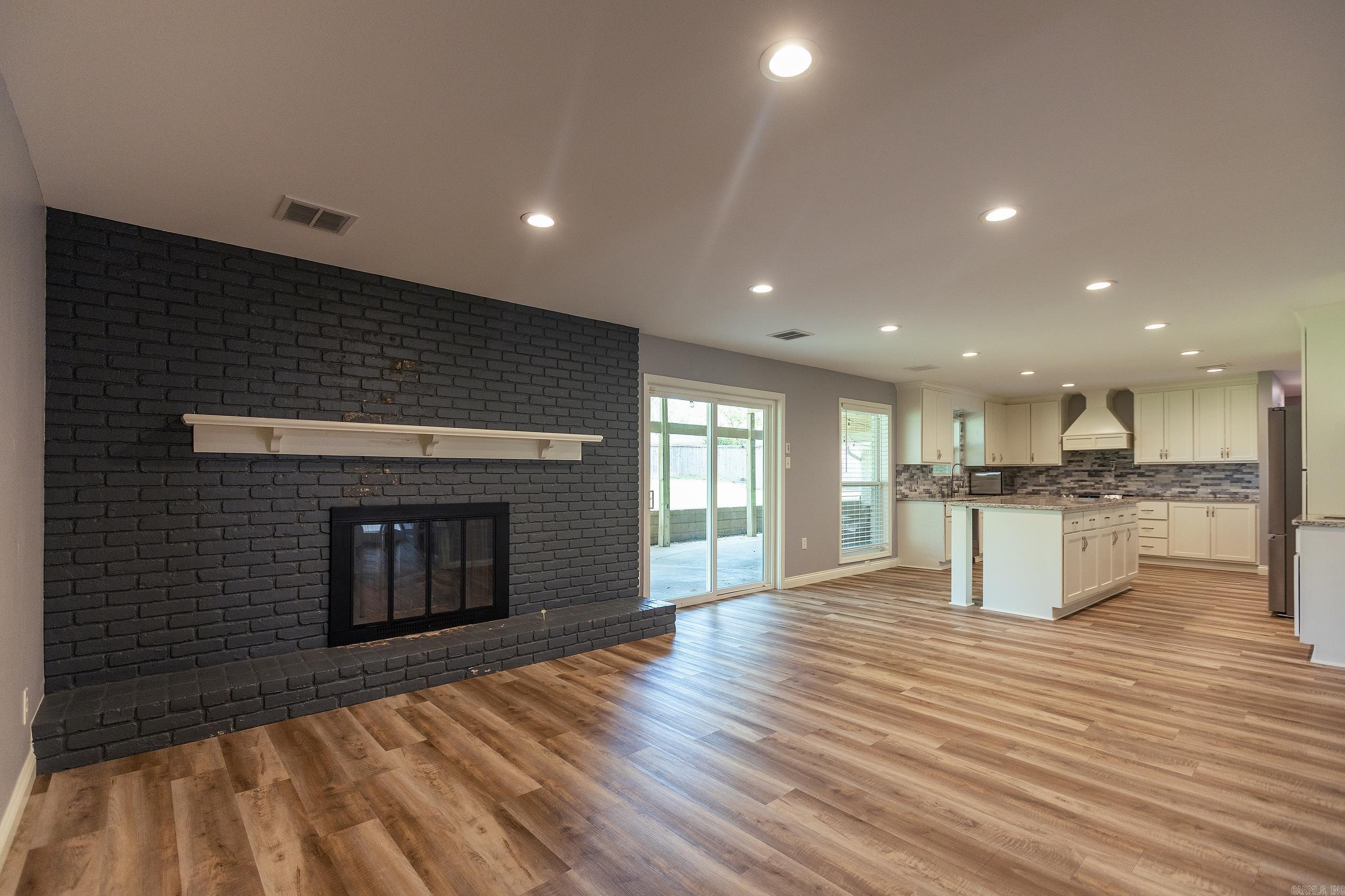 3412 North Hills Boulevard Property Photo 12
