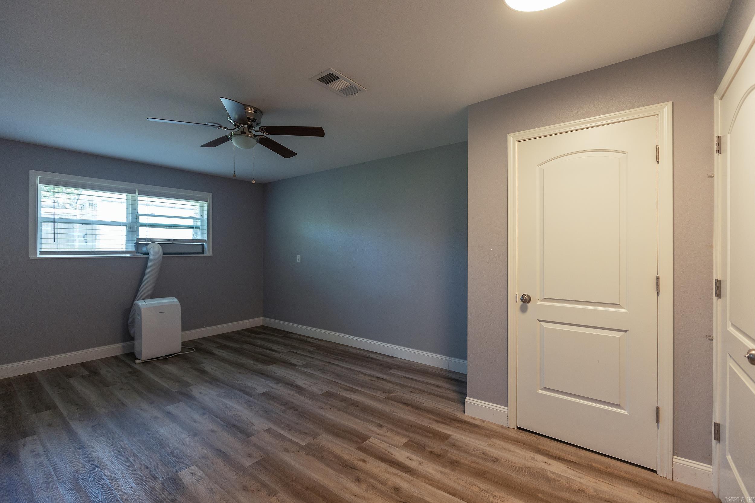 3412 North Hills Boulevard Property Photo 17
