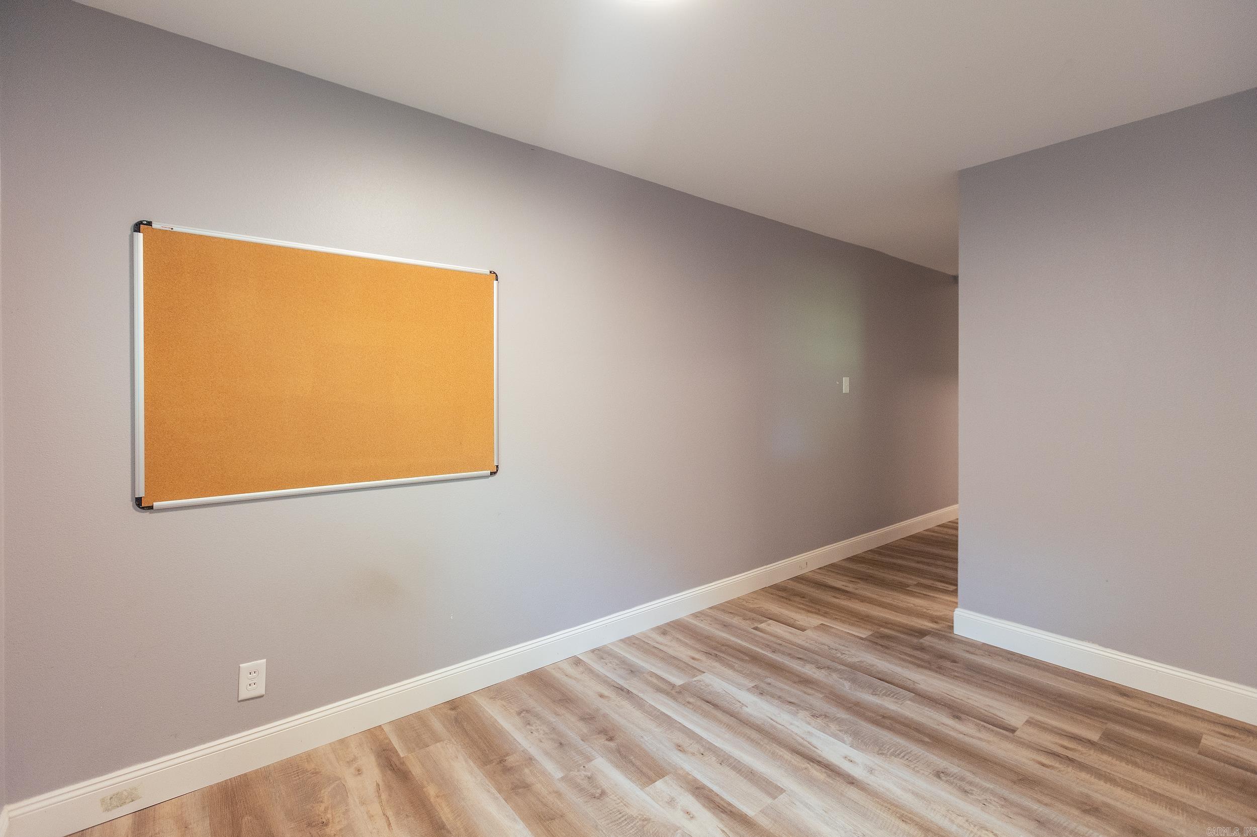 3412 North Hills Boulevard Property Photo 20