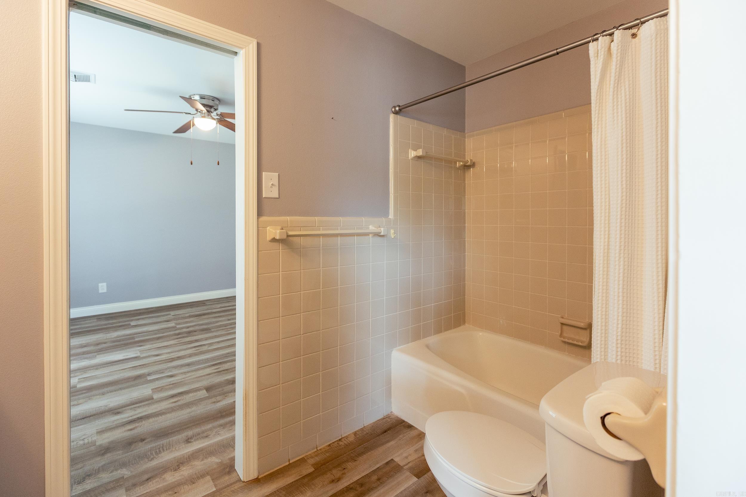 3412 North Hills Boulevard Property Photo 26