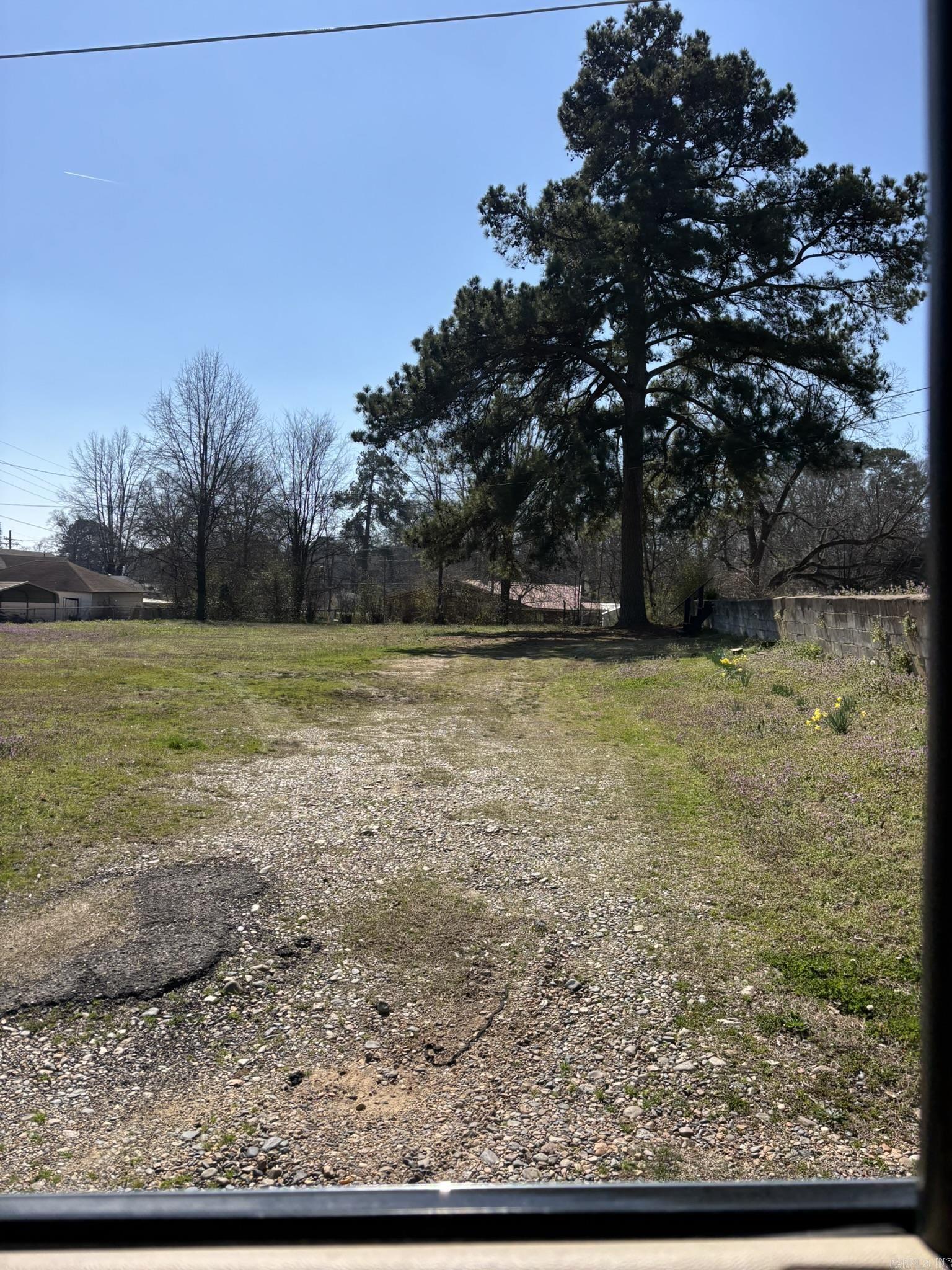 503 W Leslie Street Property Photo 4
