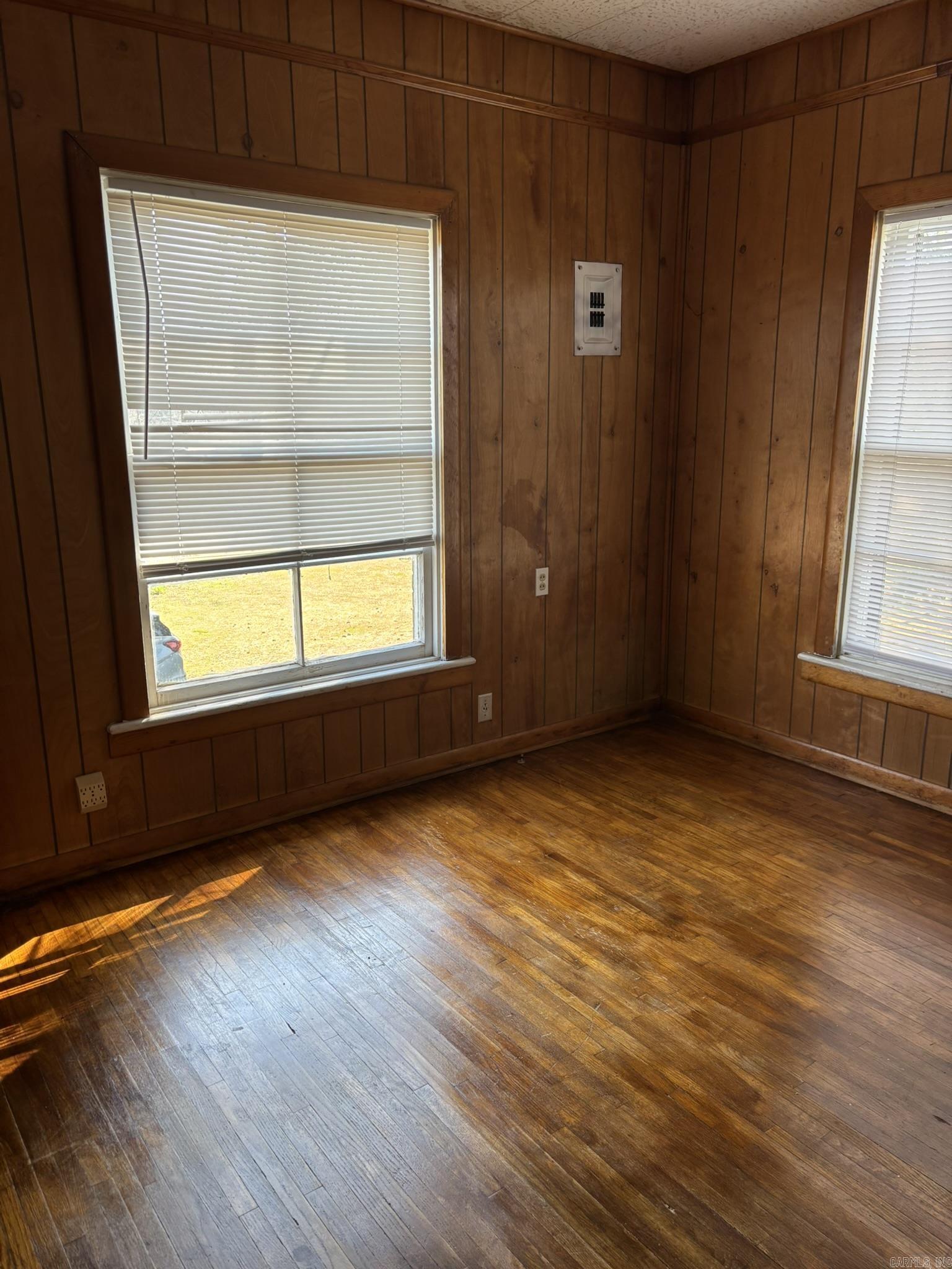 503 W Leslie Street Property Photo 13