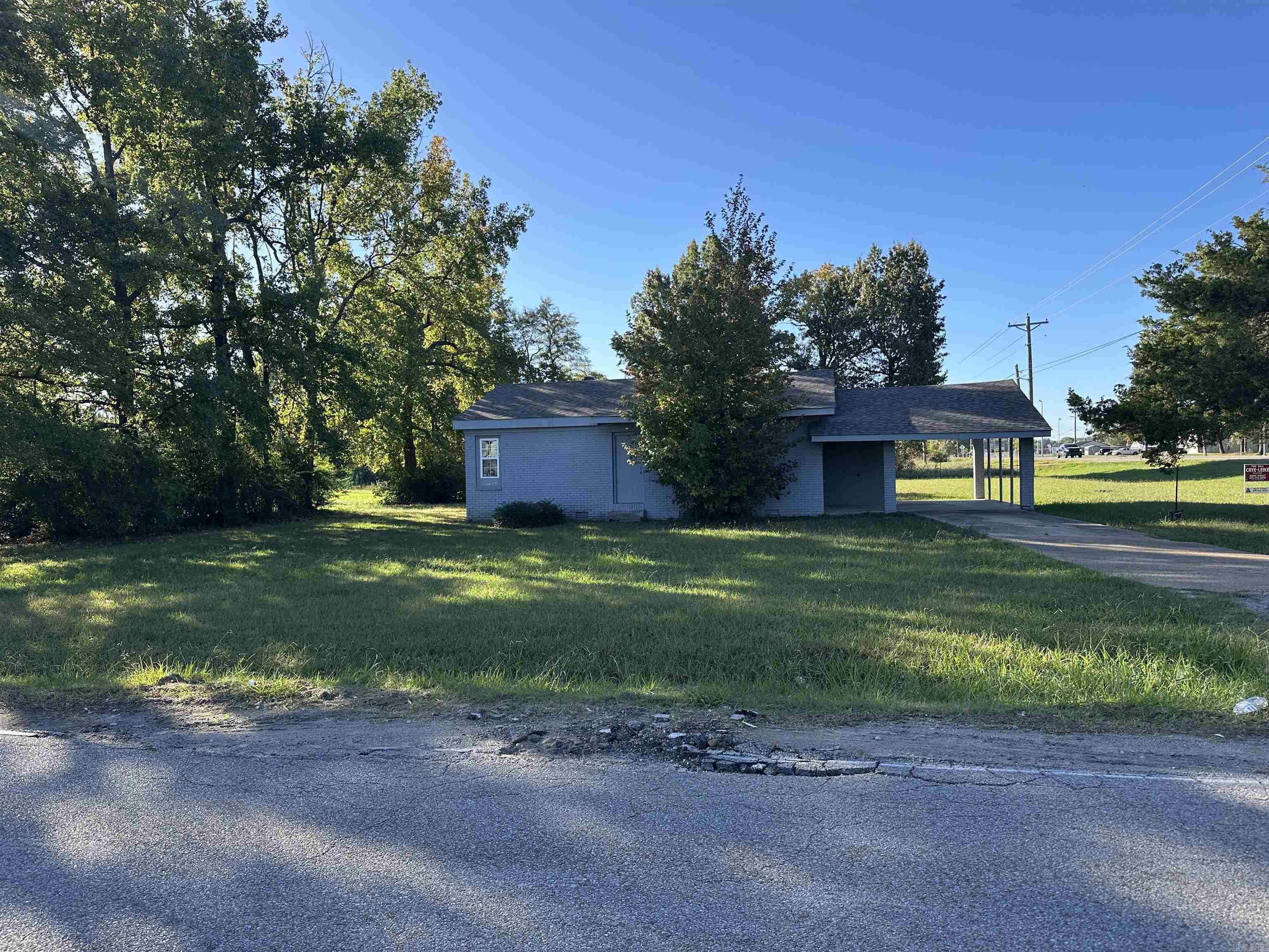 3003 Colony Drive Property Photo 5