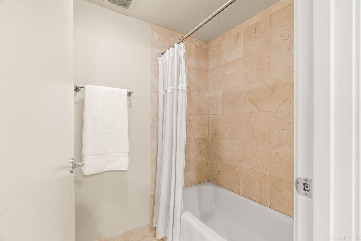 521 E President Clinton Ave #1402 1402 Property Photo 31