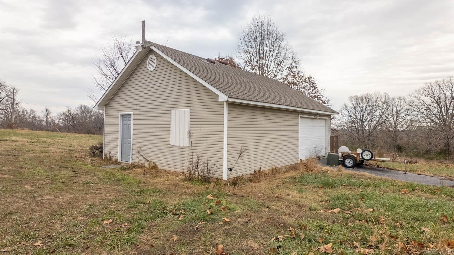 667 County Road 364 Property Photo 38
